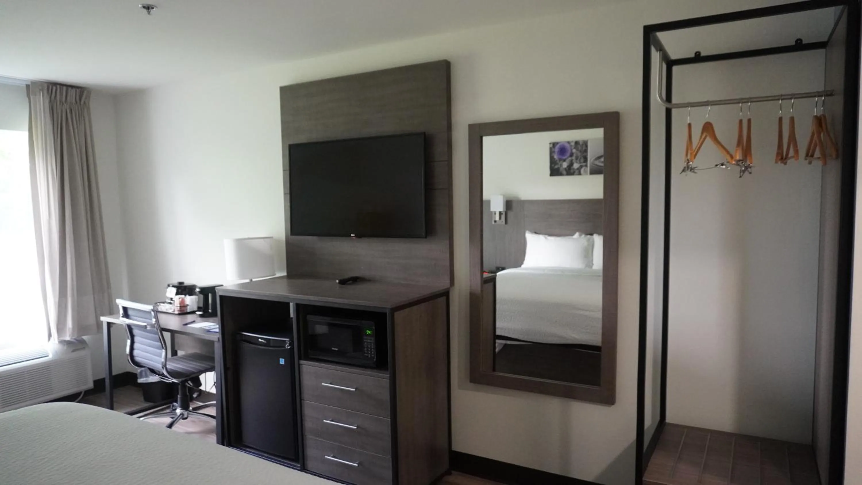 Bed in Sleep Inn Franklin - Cool Springs