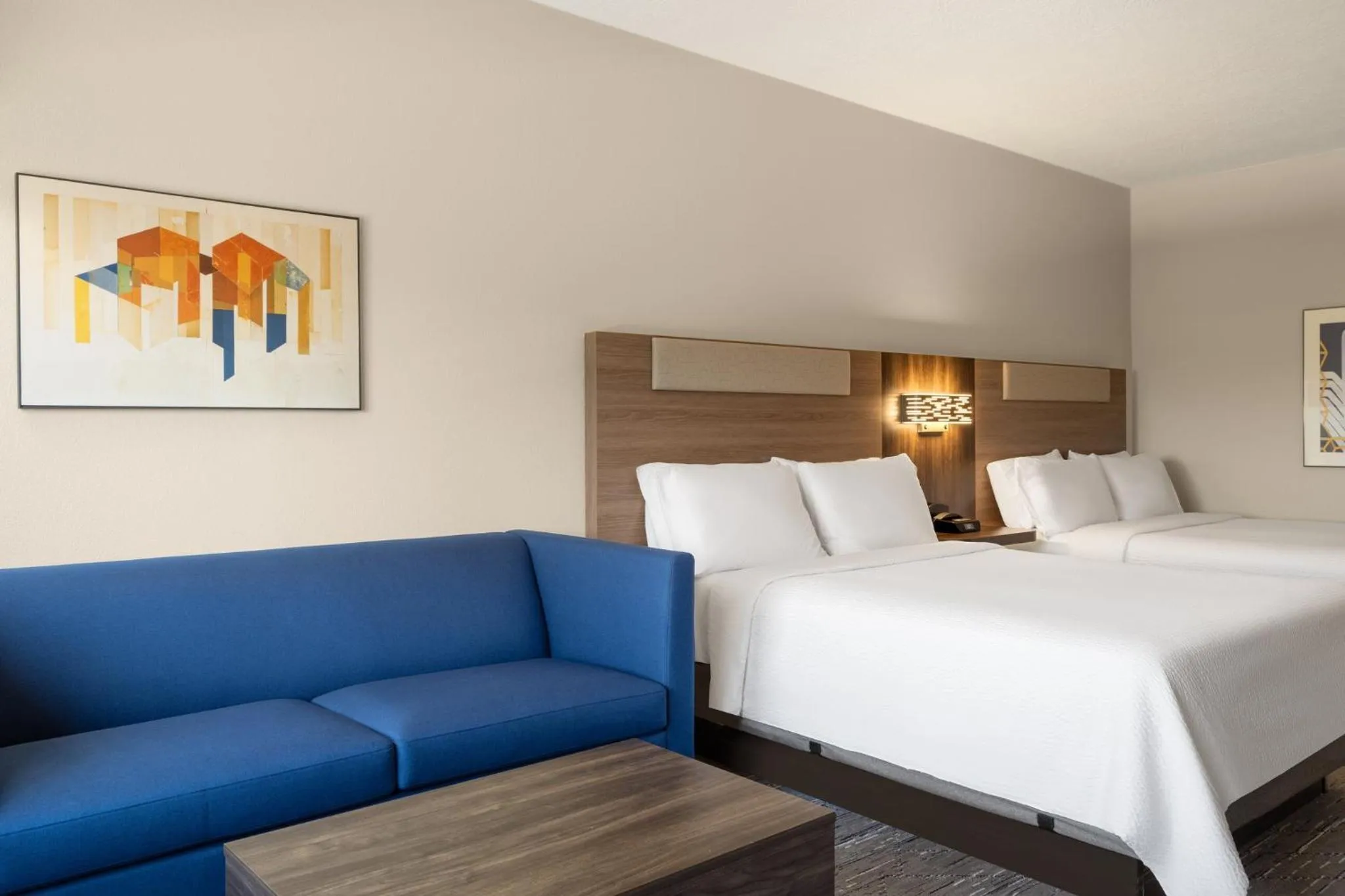 Photo of the whole room, Bed in Holiday Inn Express & Suites American Fork - North Provo by IHG