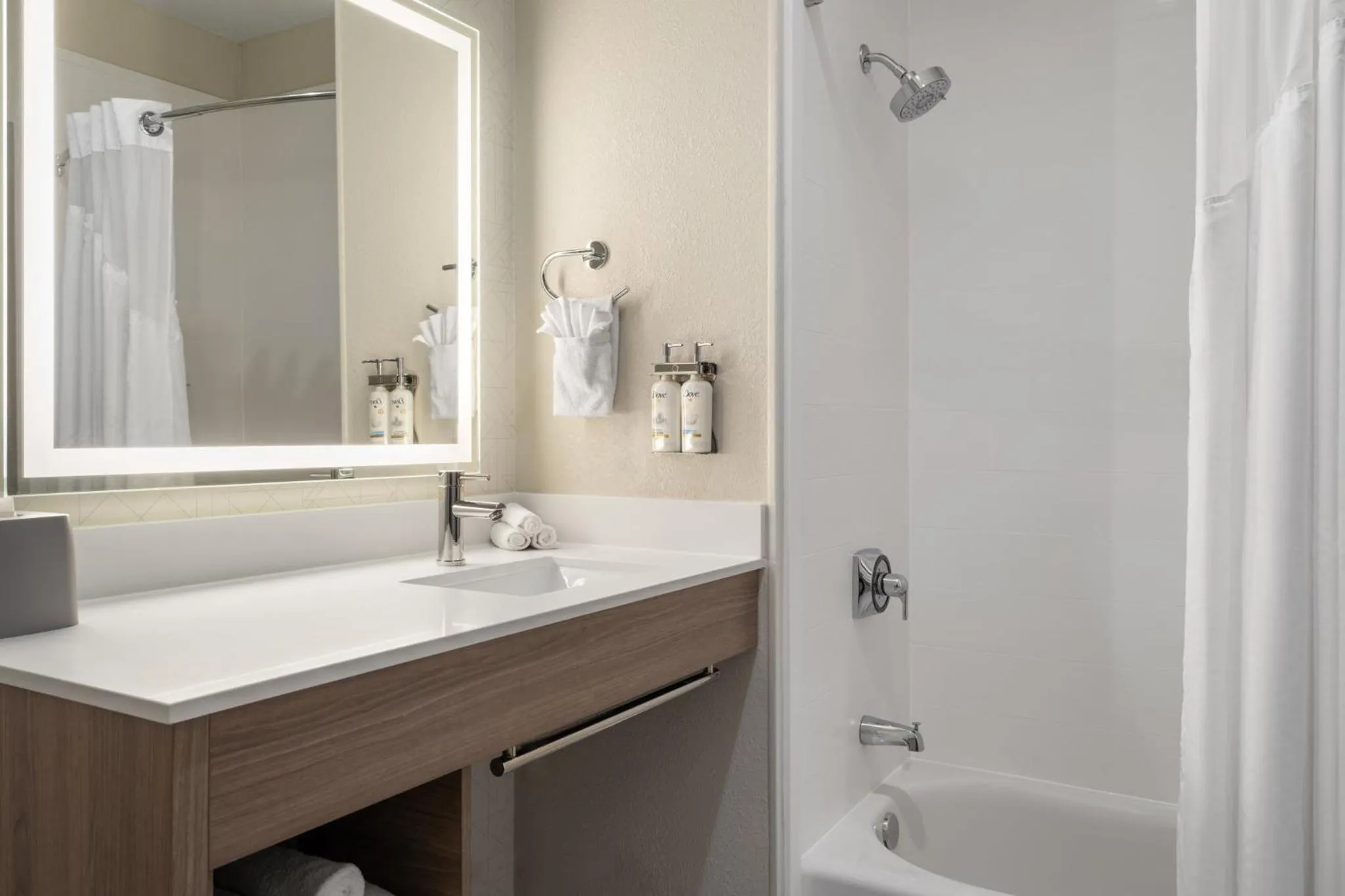 Bathroom in Holiday Inn Express & Suites American Fork - North Provo by IHG