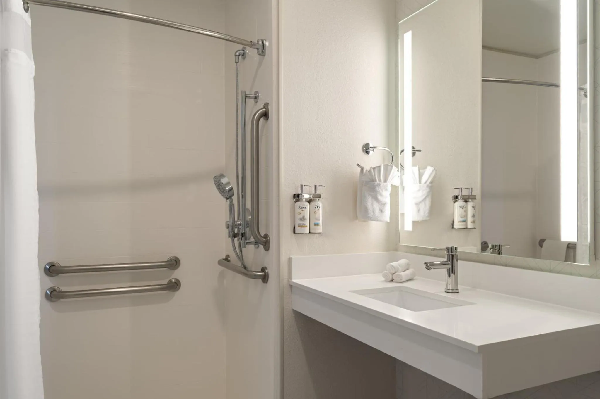 Photo of the whole room in Holiday Inn Express & Suites American Fork - North Provo by IHG