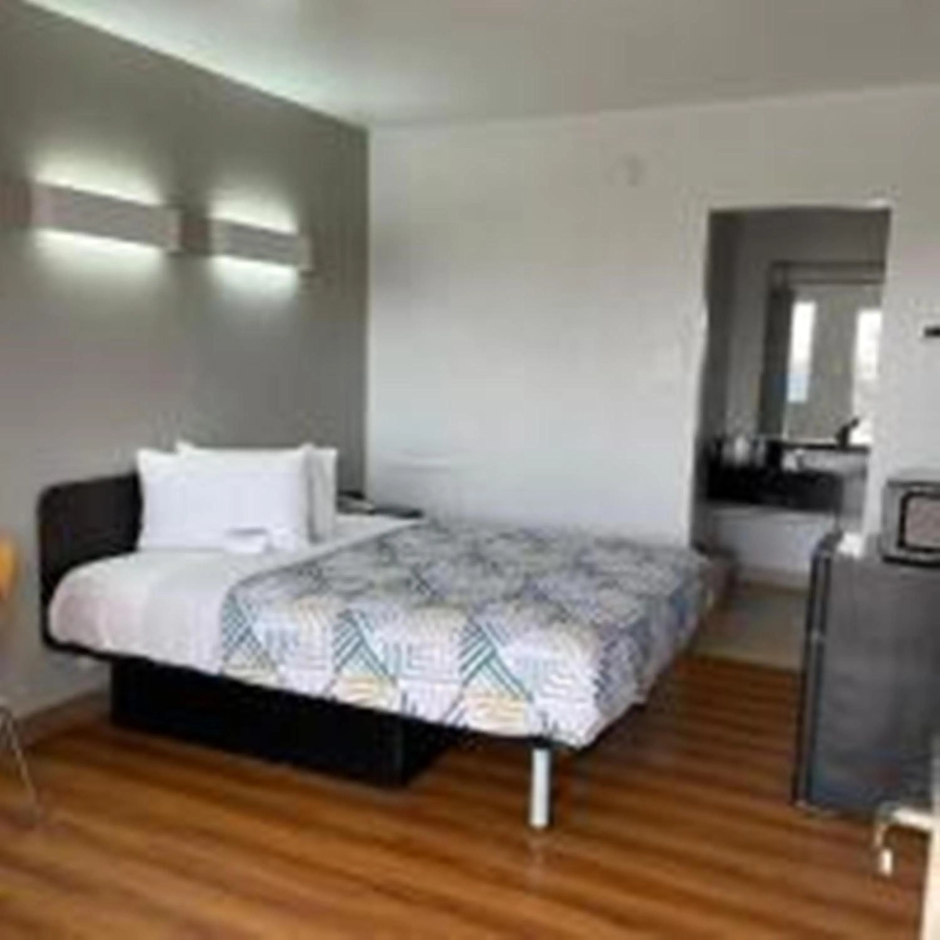 Bedroom, Bed in Motel 6-Van Horn, TX