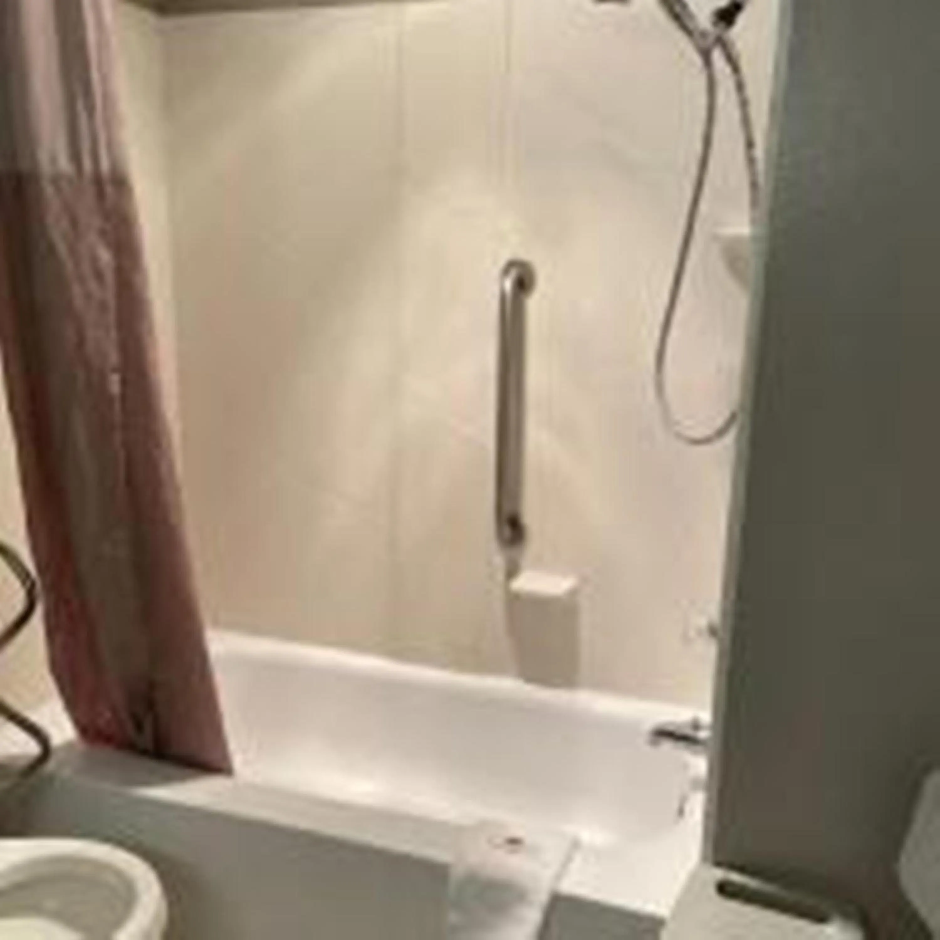 Bath in Motel 6-Van Horn, TX