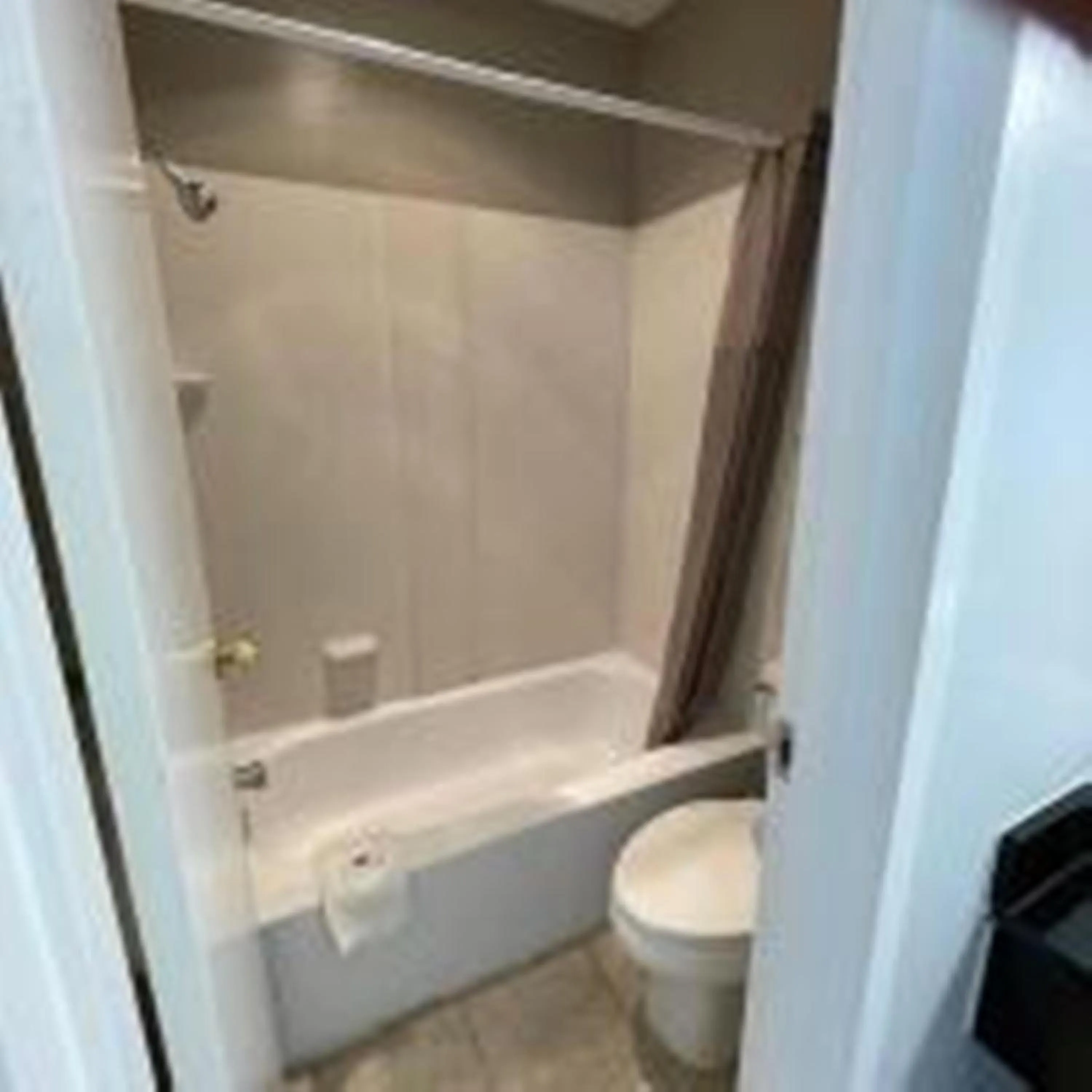 Bath in Motel 6-Van Horn, TX