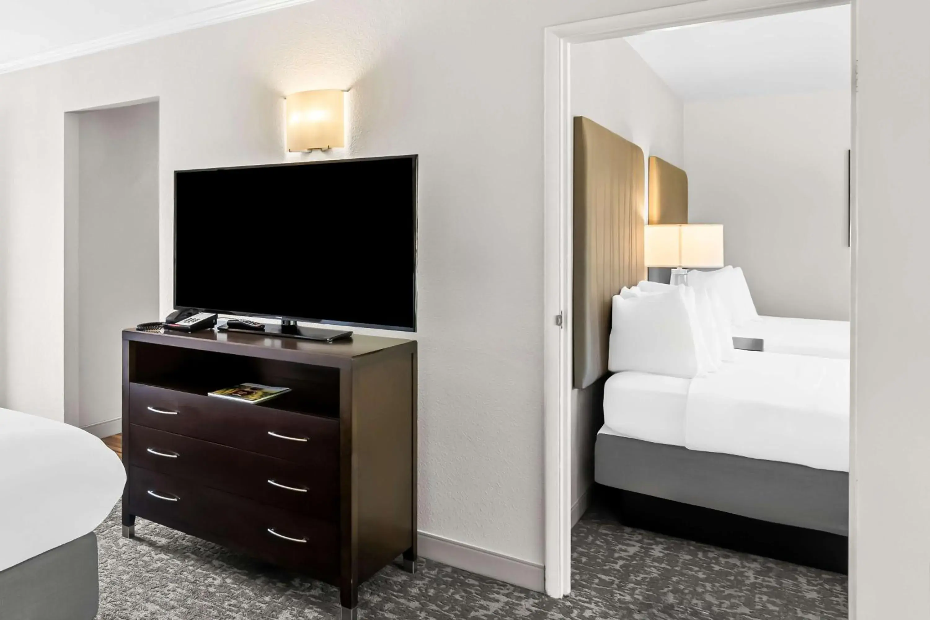 Photo of the whole room, Bed in Best Western Garden Inn Photo of the whole room, Bed in Best Western Garden Inn