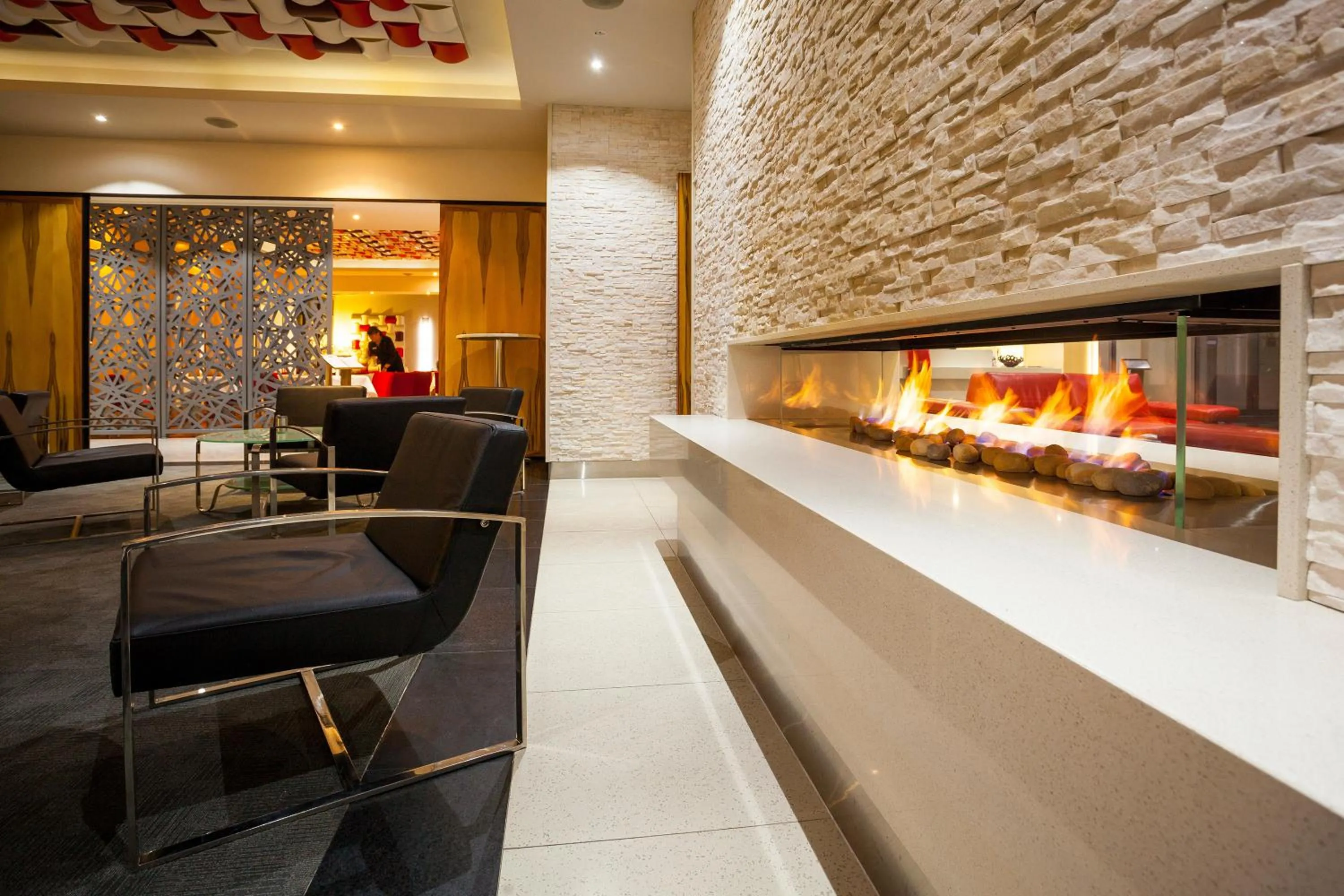 Lounge or bar in Mantra Charles Hotel