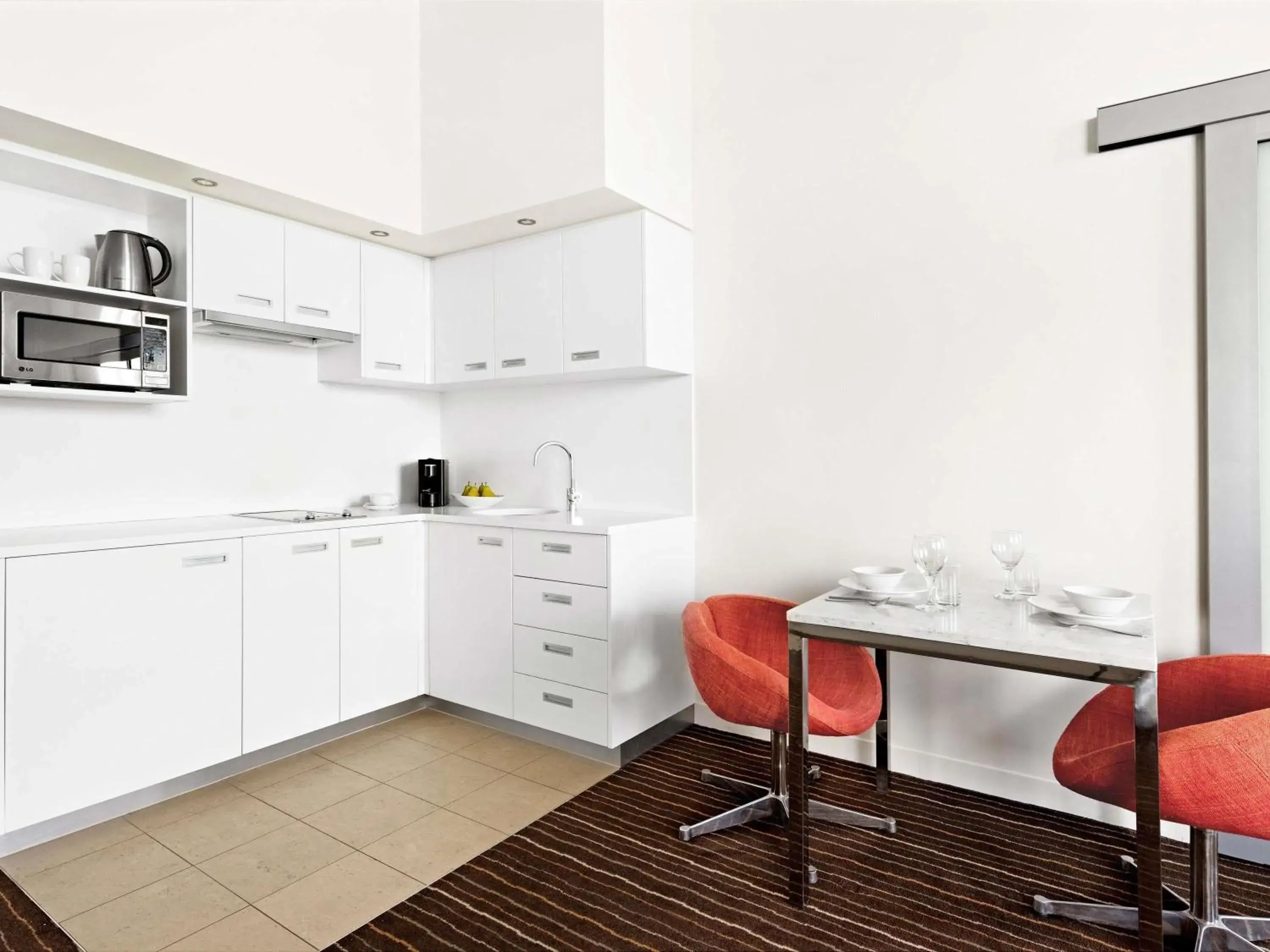 Property building in Mantra Charles Hotel Property building in Mantra Charles Hotel