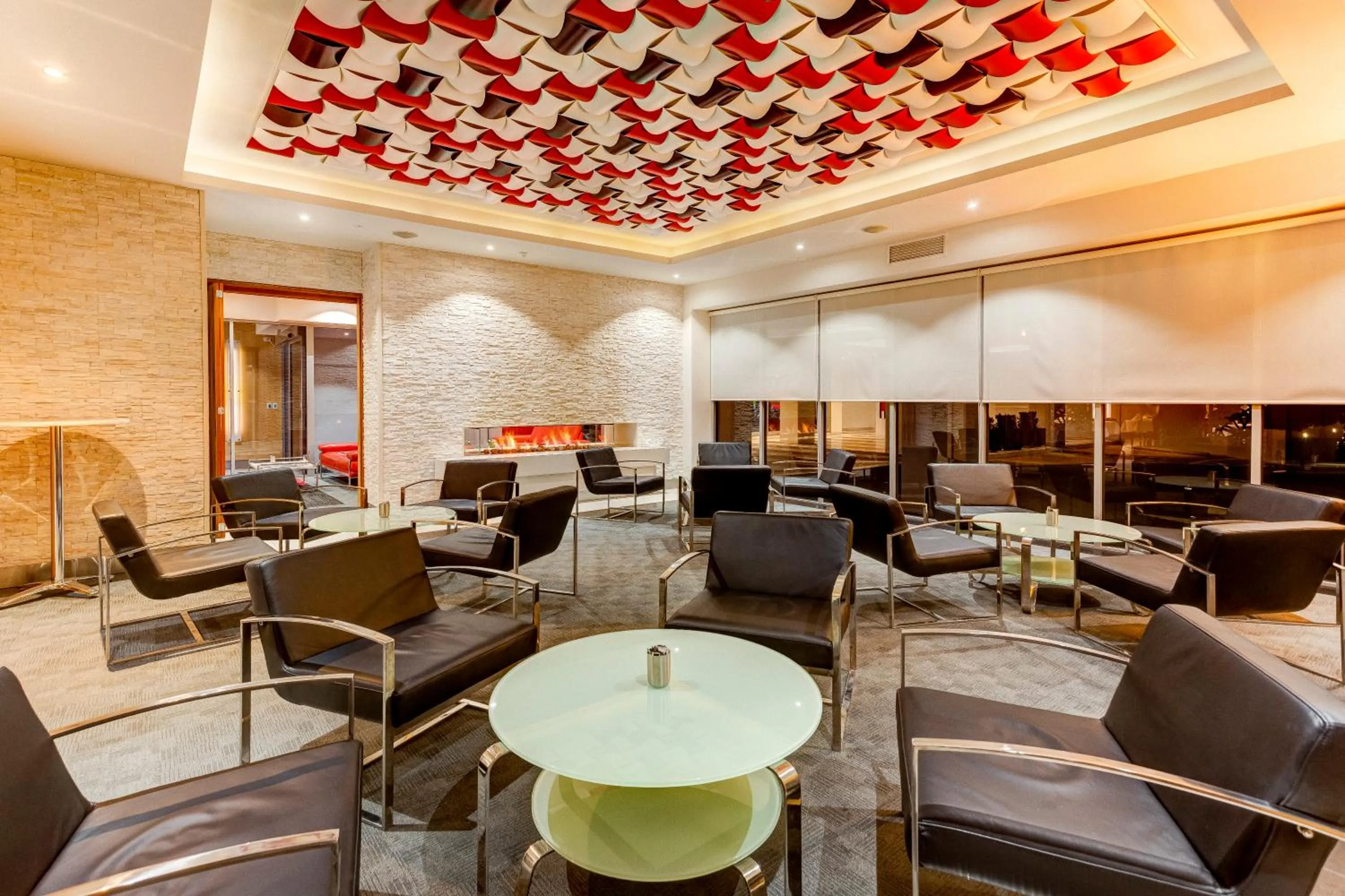 Lobby or reception in Mantra Charles Hotel