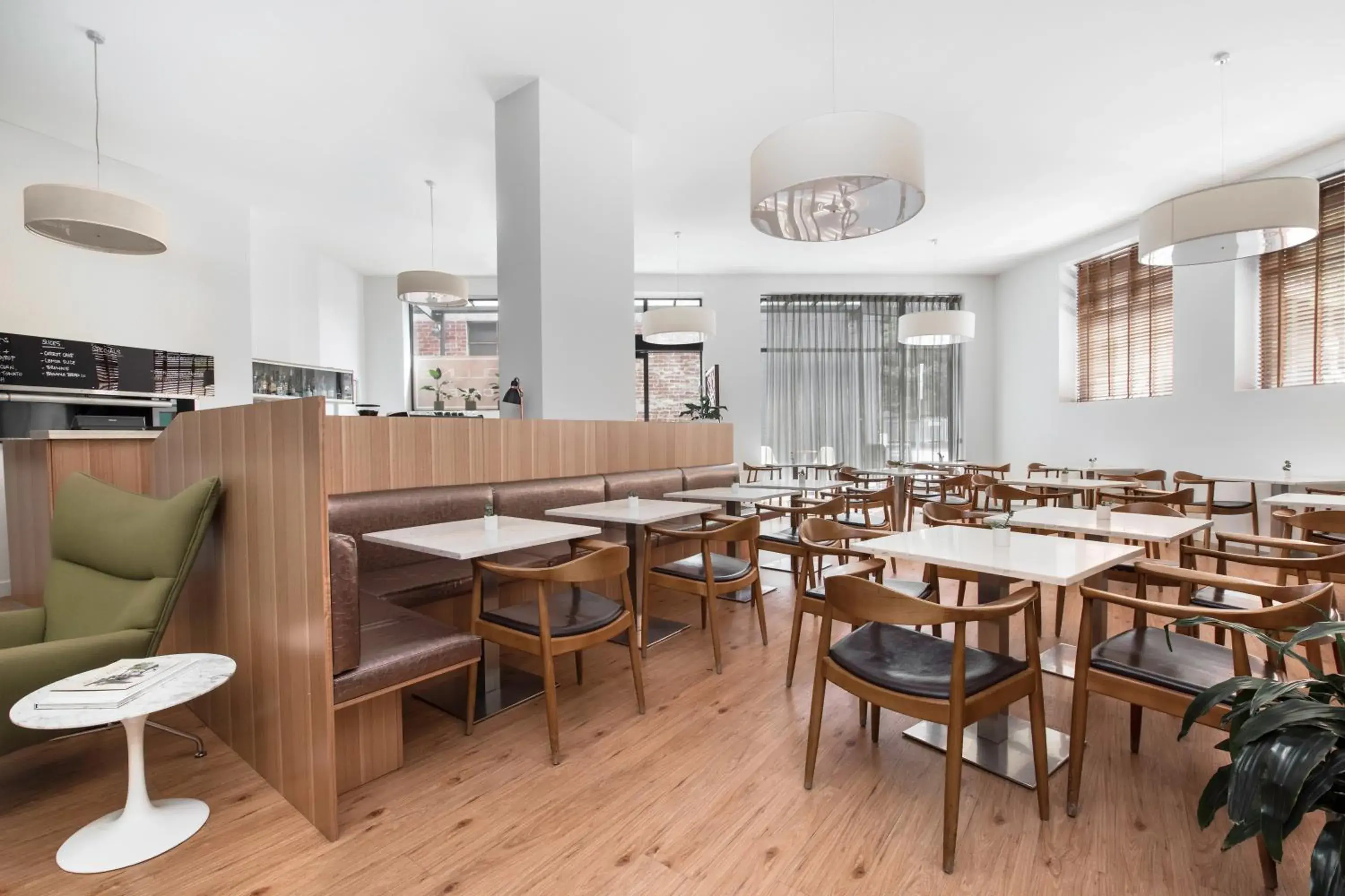 Restaurant/places to eat in Mantra Collins Hotel Restaurant/places to eat in Mantra Collins Hotel