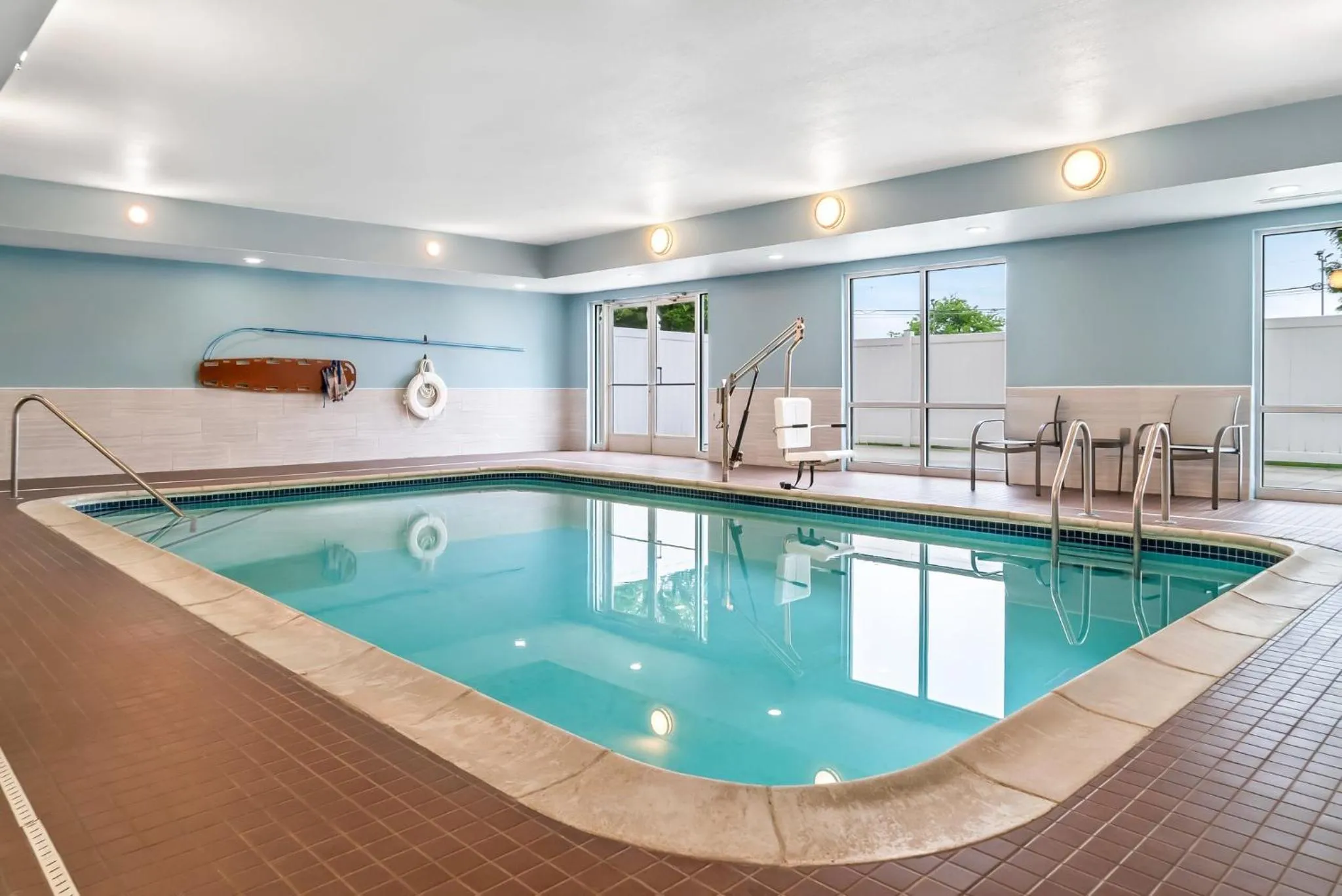 Swimming pool in Holiday Inn Express Lapeer by IHG