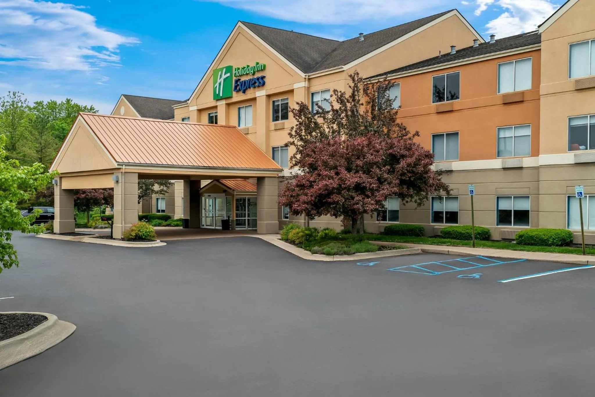 Property building in Holiday Inn Express Lapeer by IHG