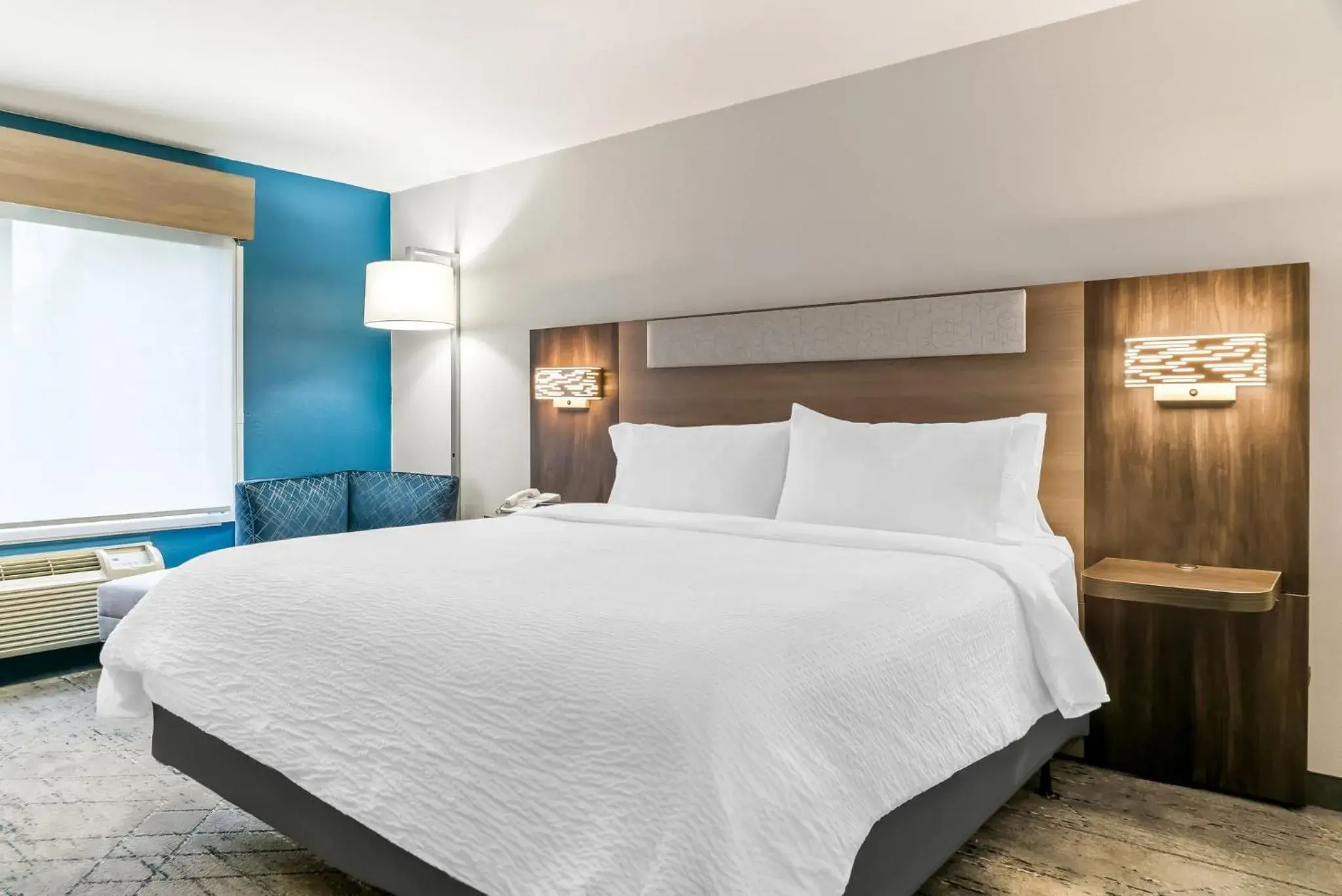 King Room - Disability Access in Holiday Inn Express Lapeer by IHG King Room - Disability Access in Holiday Inn Express Lapeer by IHG