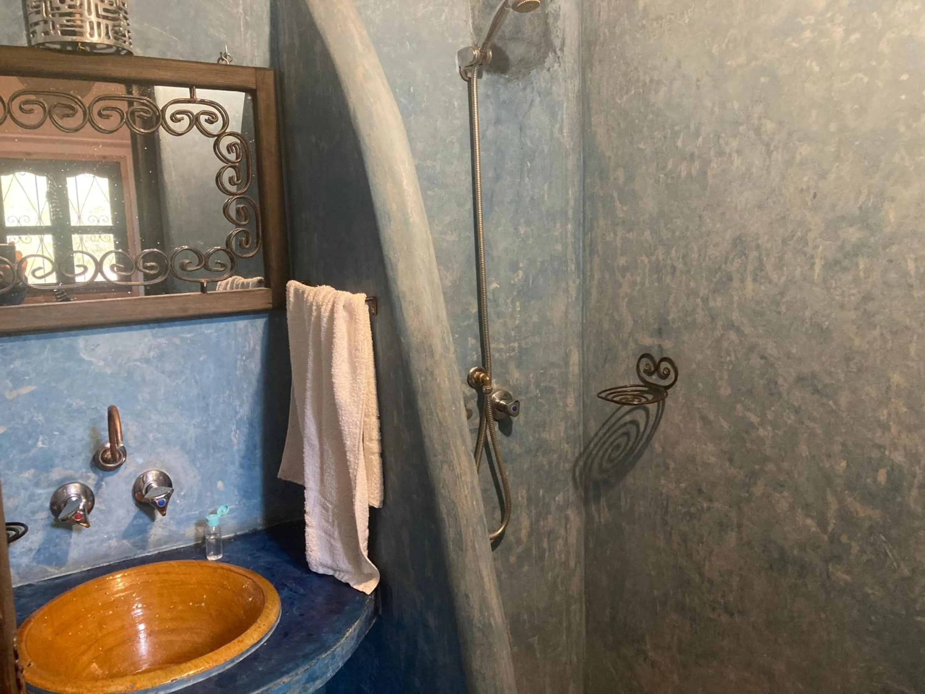 Bathroom in Les 4 Saisons Du Dades