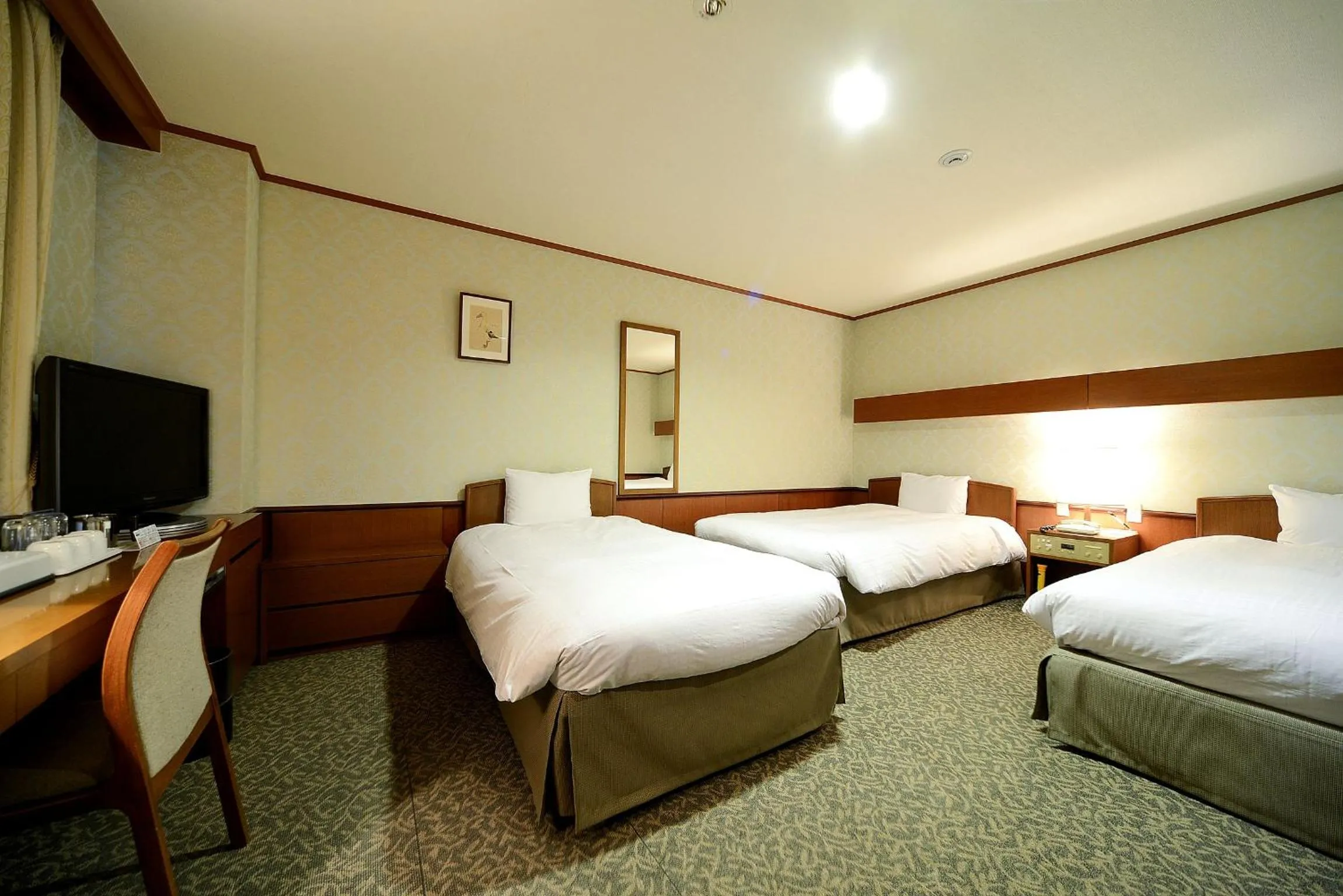 Photo of the whole room, Bed in Daiichi Inn Park