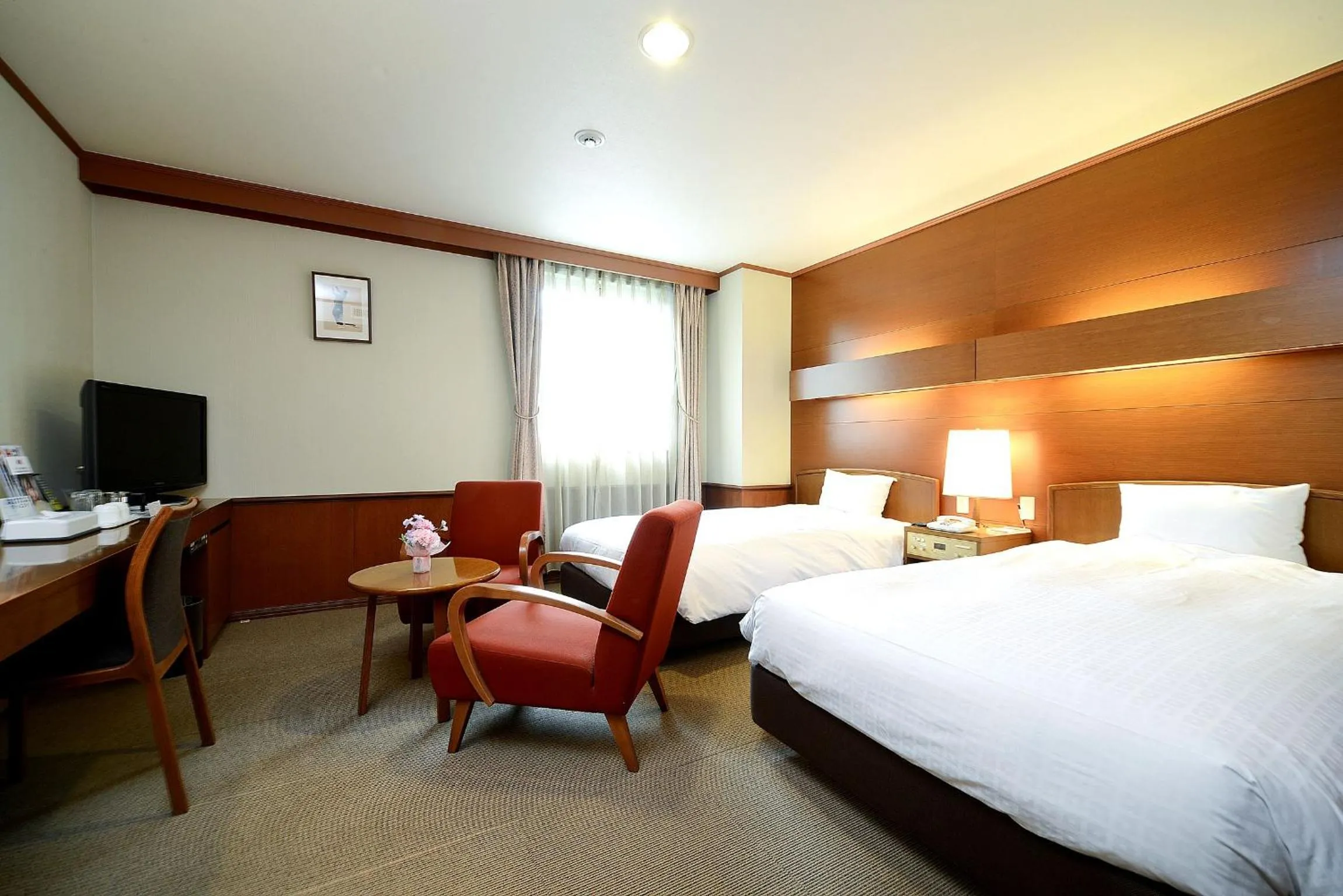 Photo of the whole room, Bed in Daiichi Inn Park
