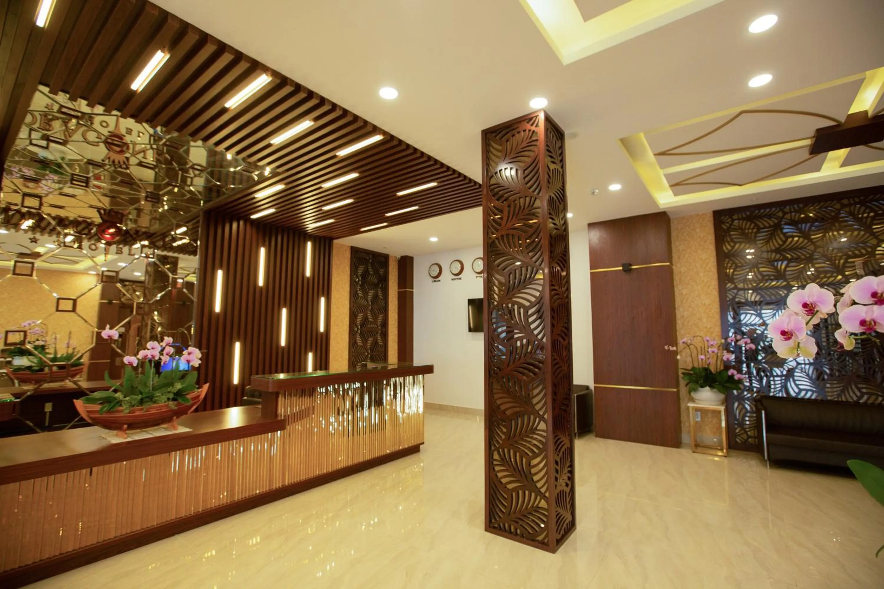 Lobby or reception in Dragon King 1 Hotel