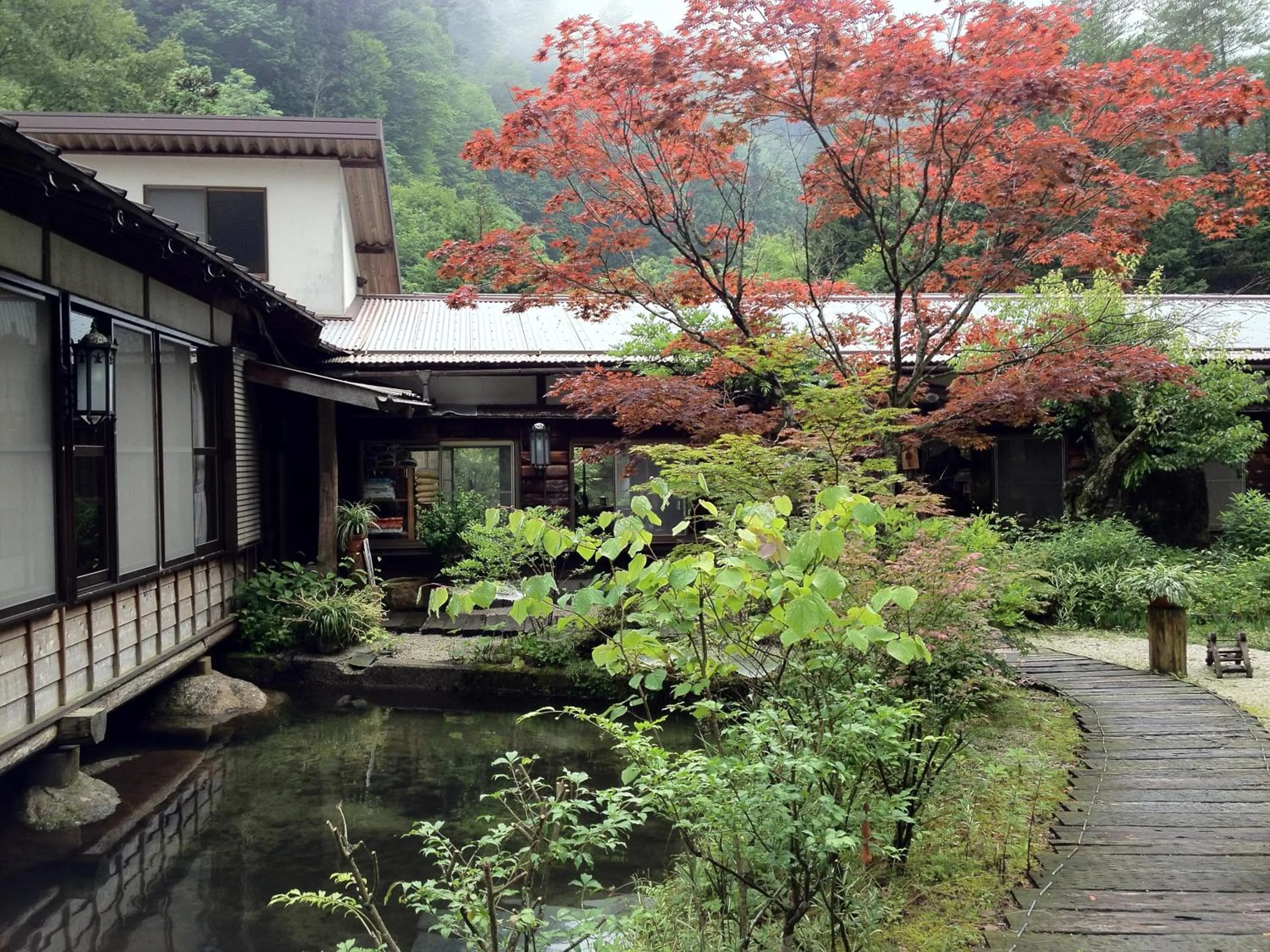 Facade/entrance in Takimi Onsen Inn that only accepts one group per day