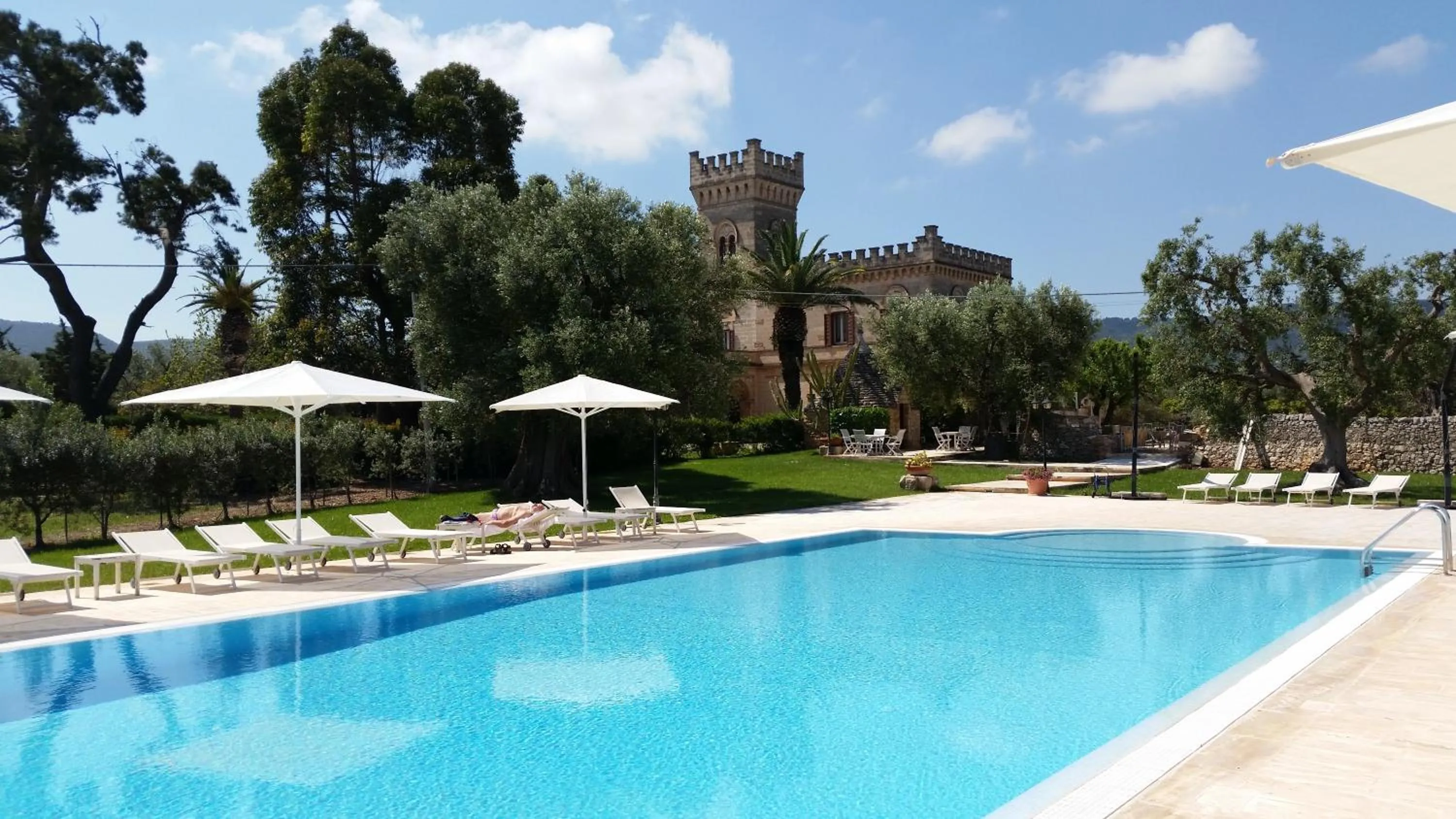 Swimming pool in Masseria Salamina