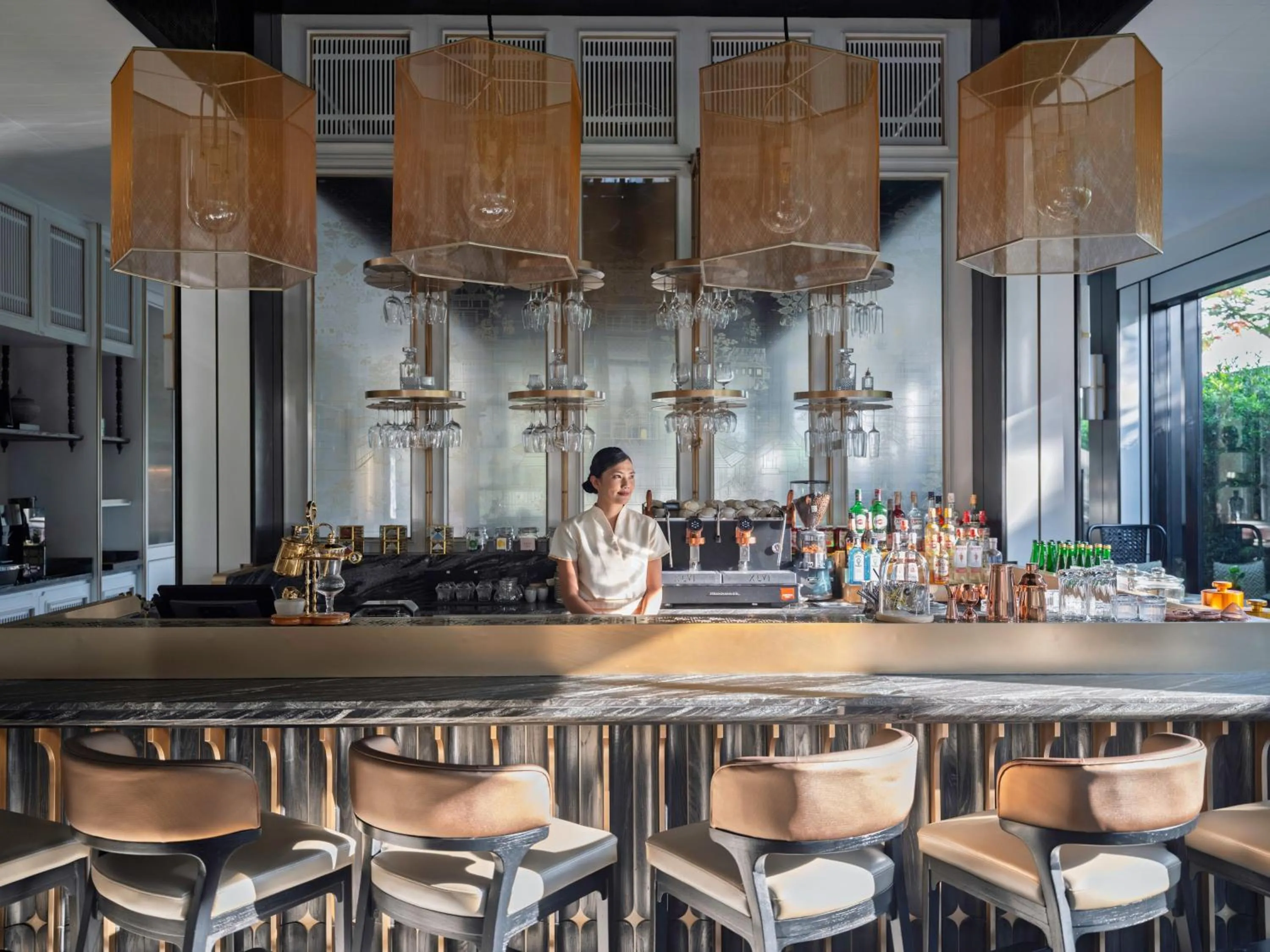 Lounge or bar in InterContinental Chiang Mai The Mae Ping by IHG