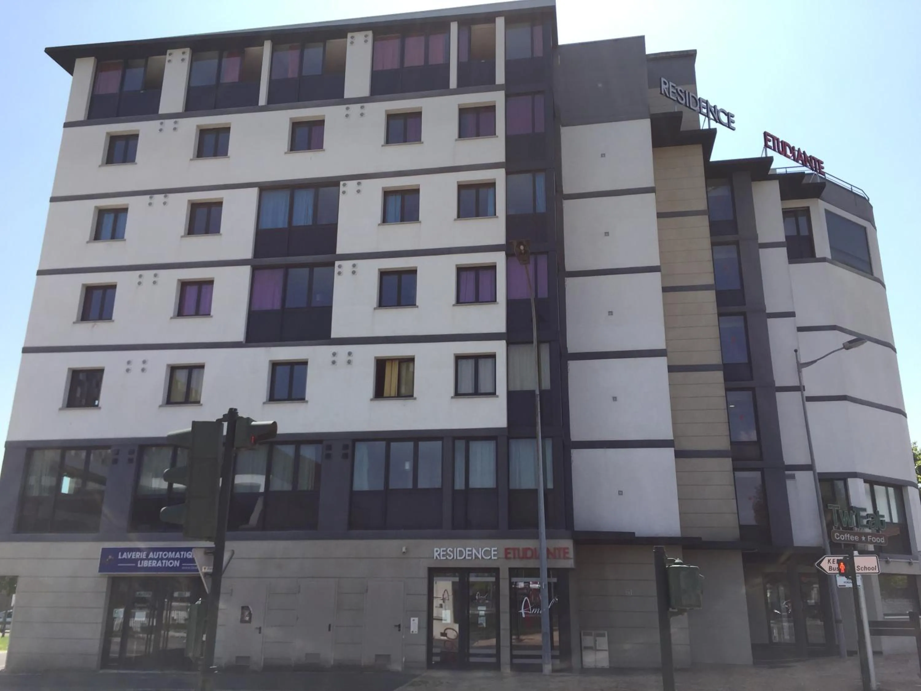 Property building in La Résidence Amal