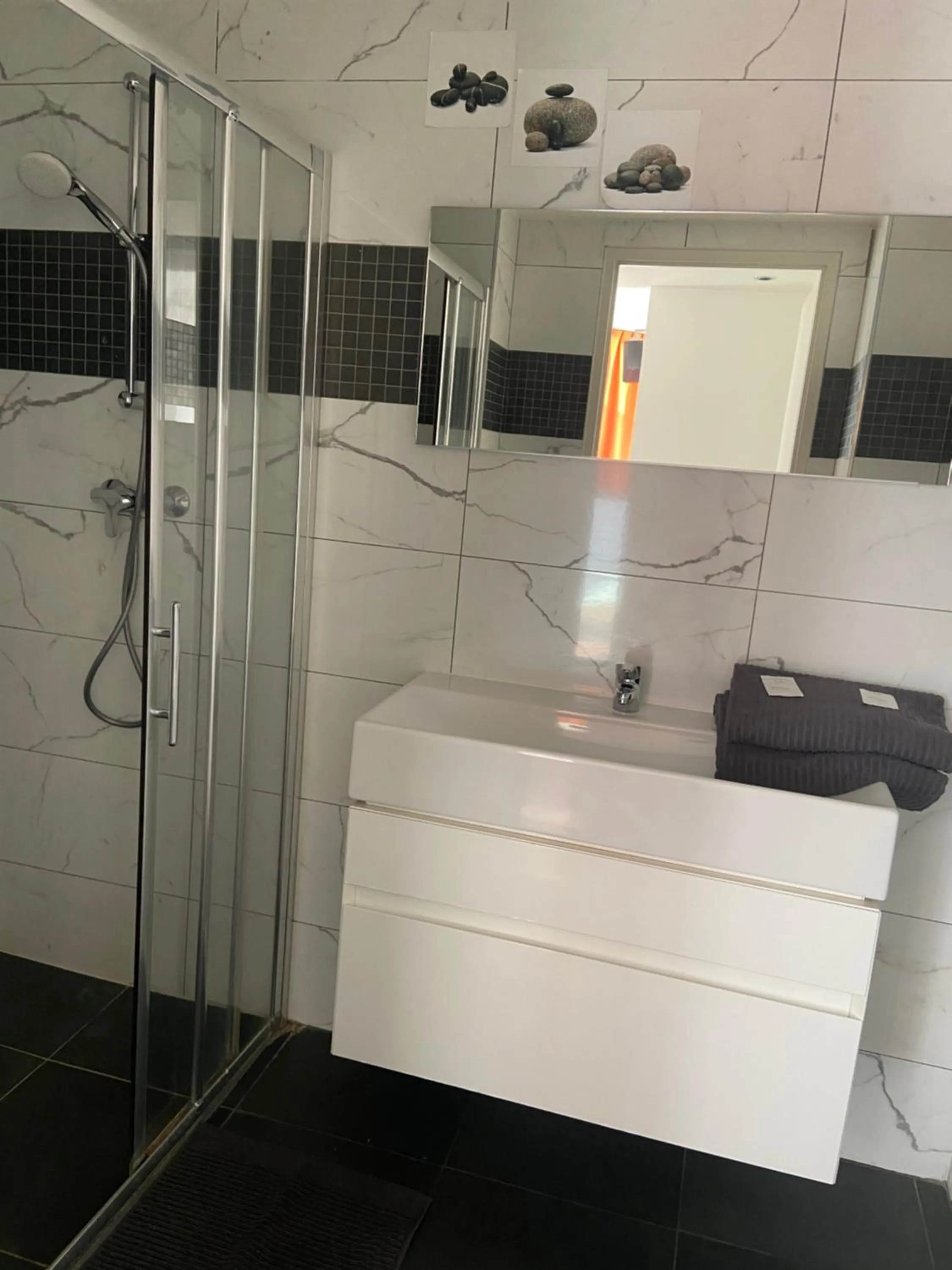 Shower in La Résidence Amal