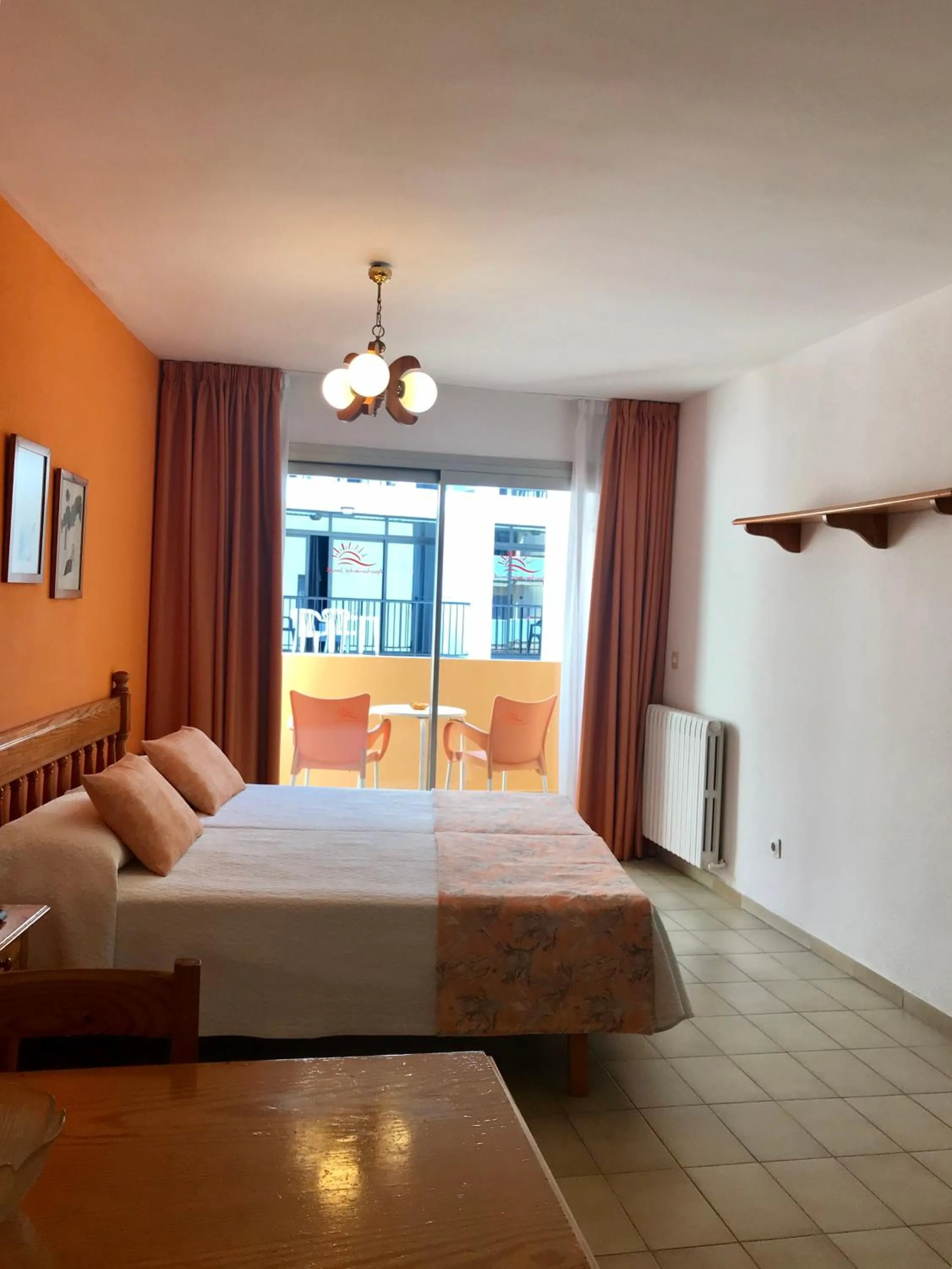 Apartamentos Jovial