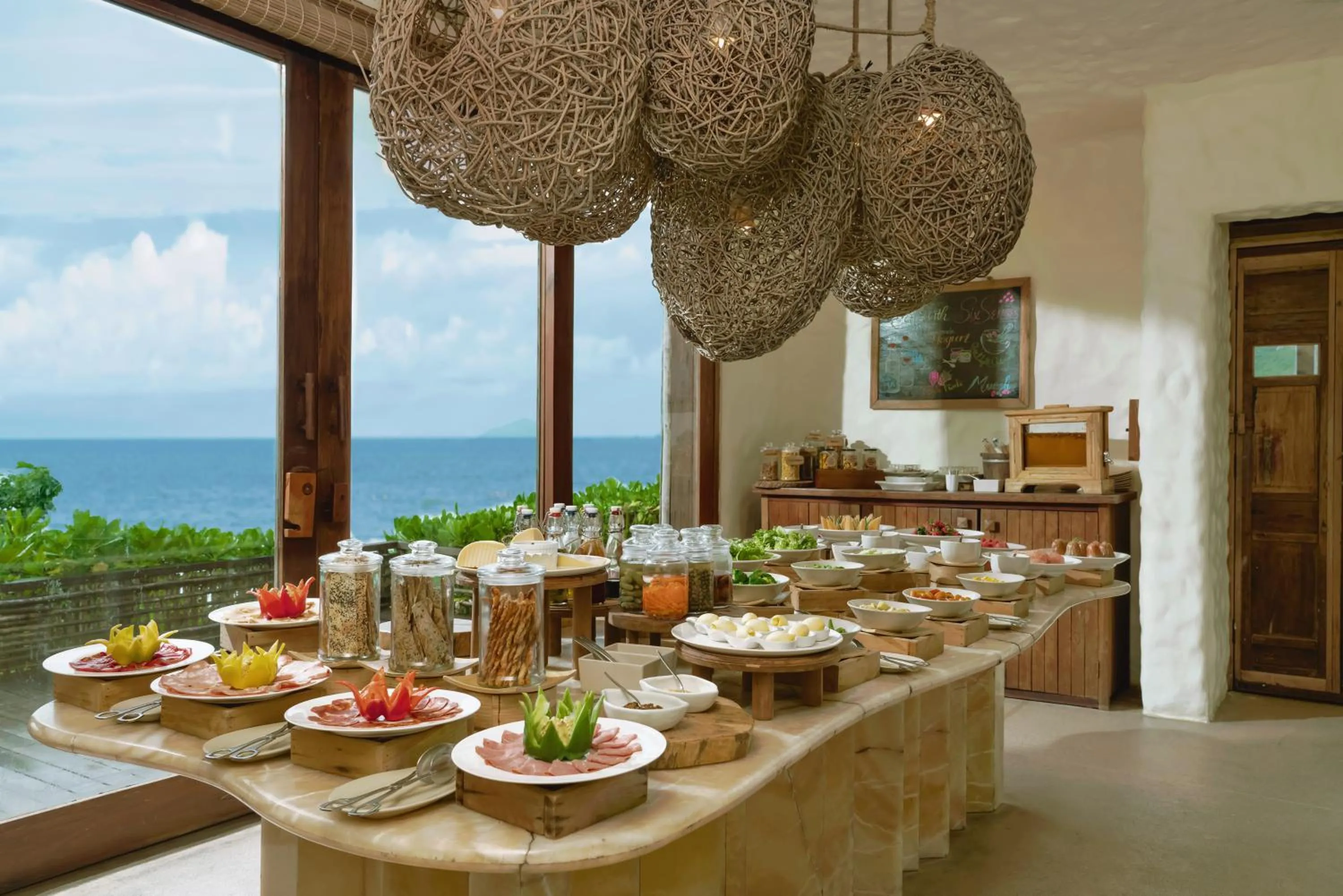Breakfast in Six Senses Con Dao - Turtle Island Paradise