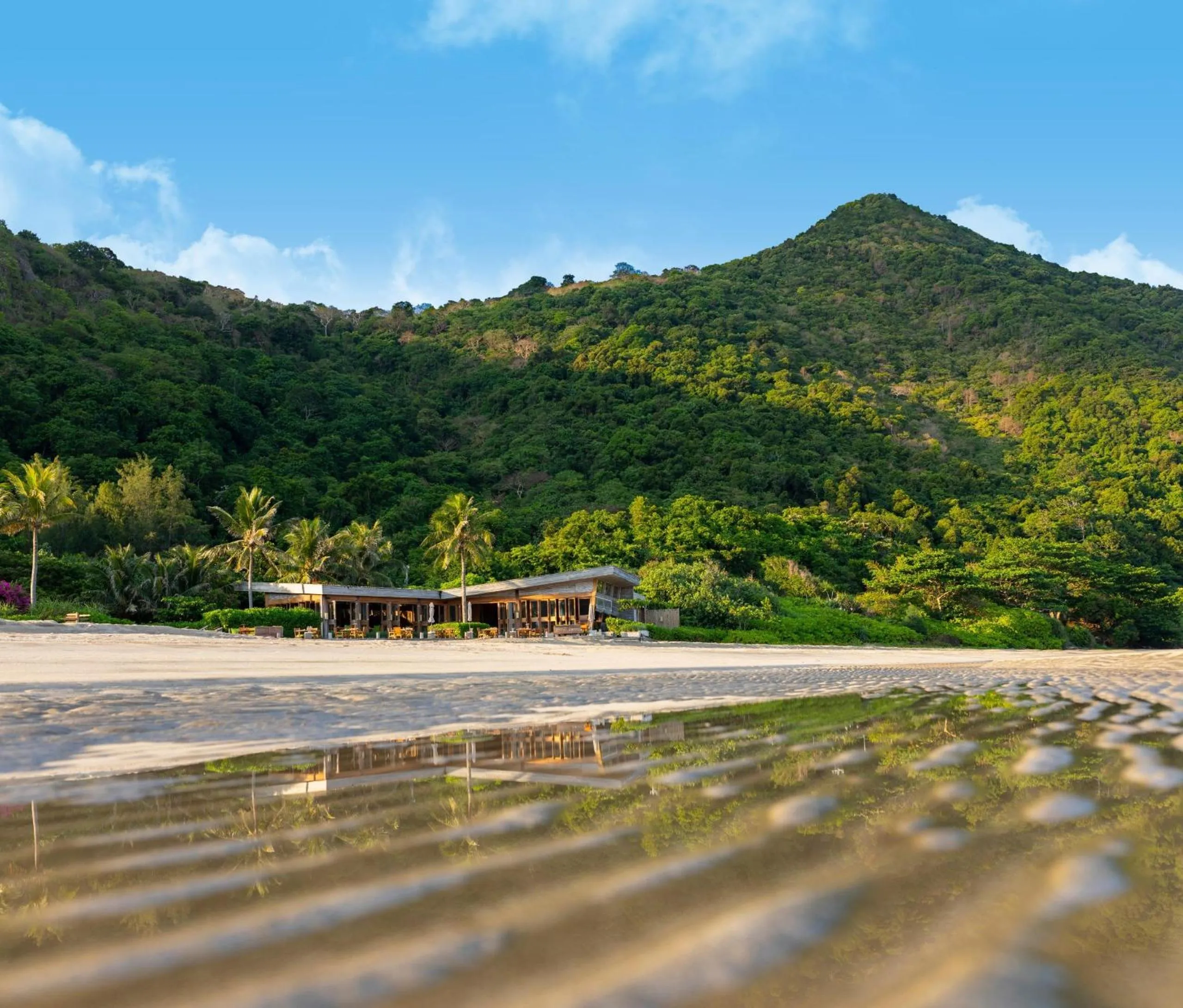 Restaurant/places to eat in Six Senses Con Dao - Turtle Island Paradise