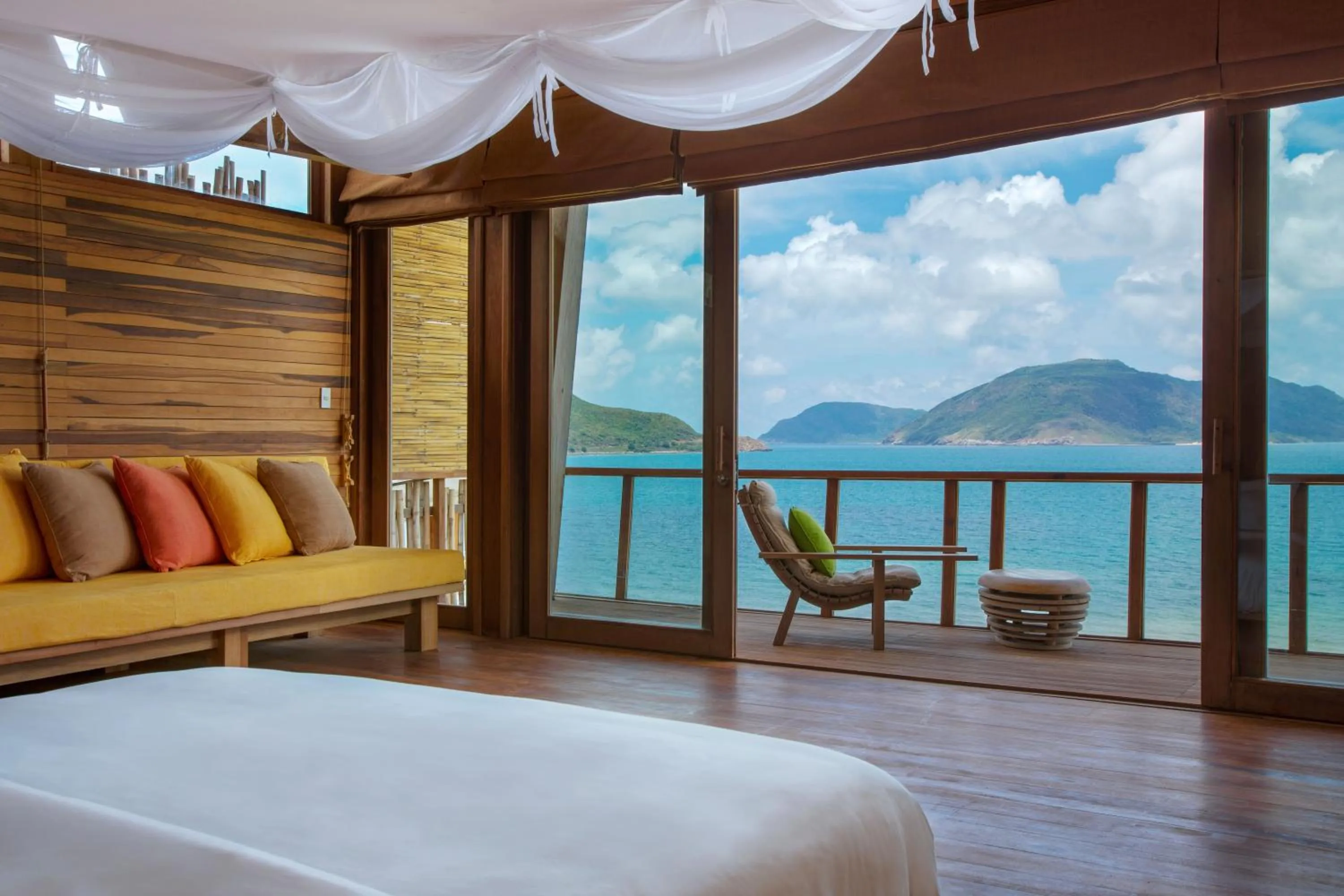 Bed in Six Senses Con Dao - Turtle Island Paradise