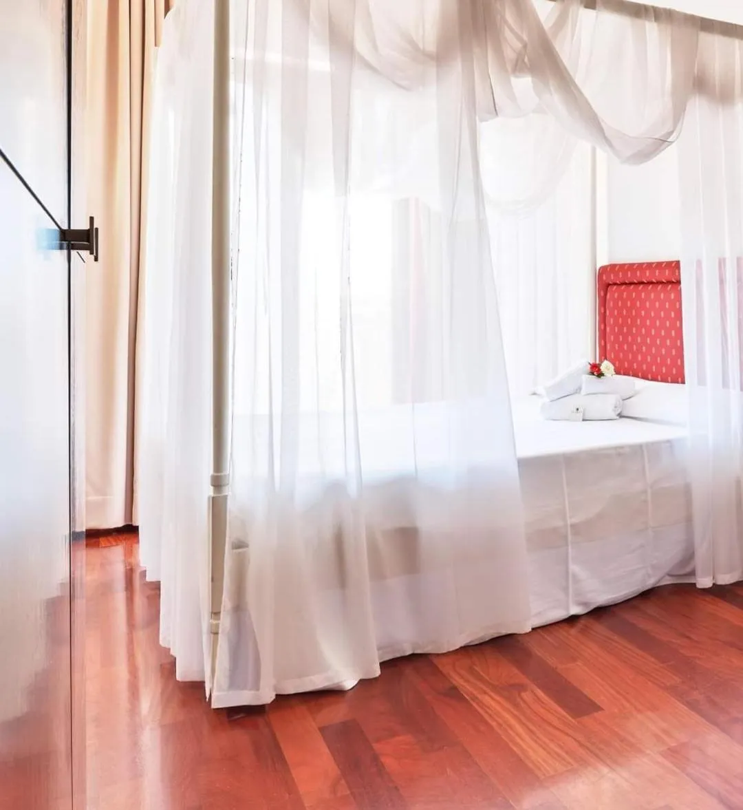 Bed in La Chicca Palace Hotel