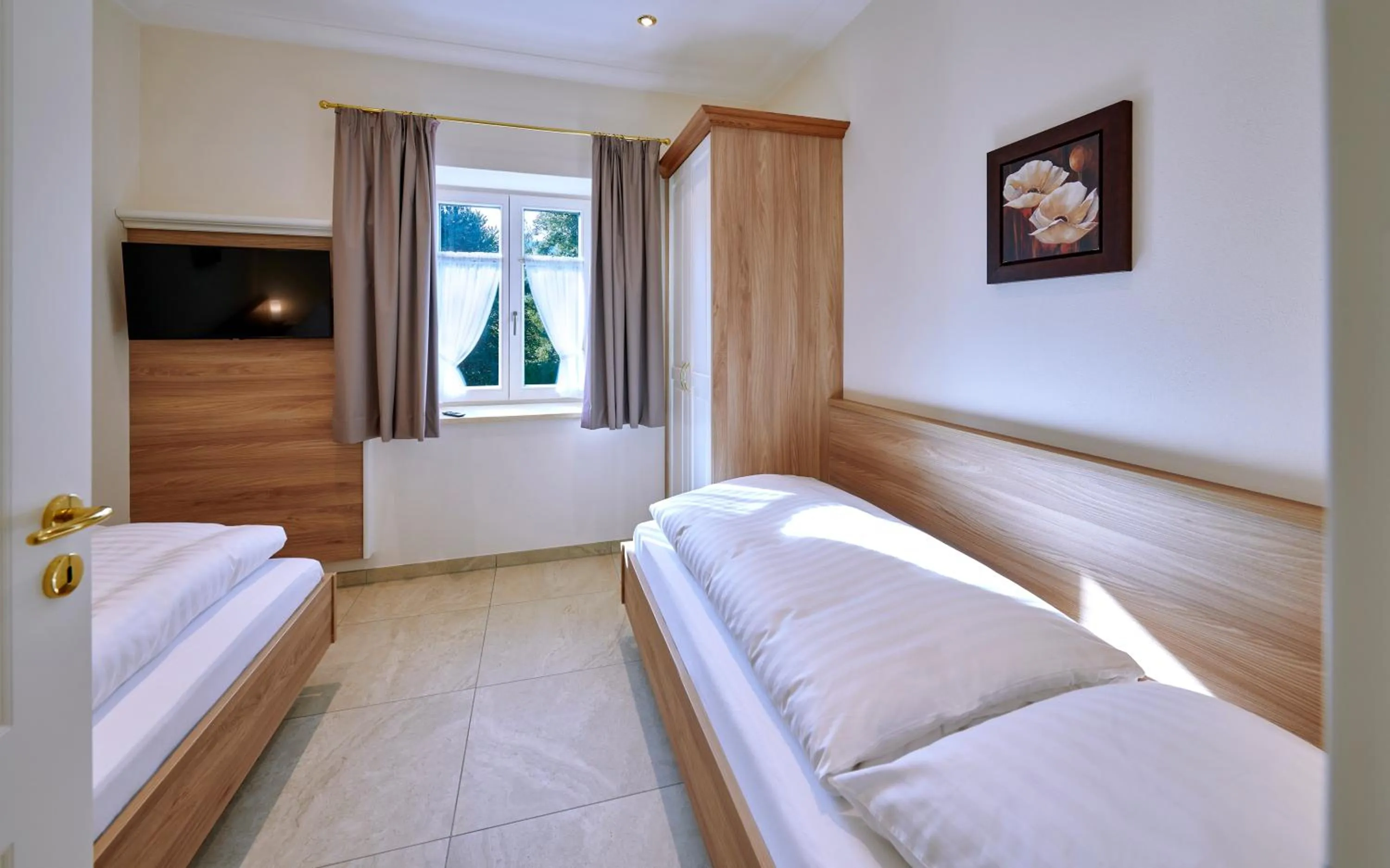 Bedroom, Bed in Ferienwohnungen im Bonnschloessl