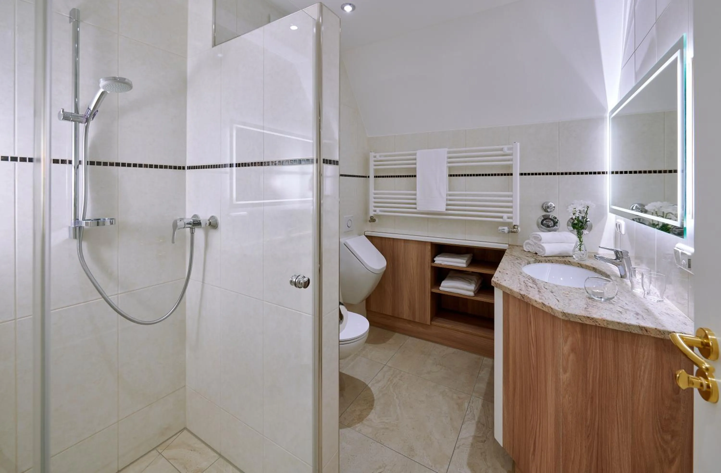 Bathroom in Ferienwohnungen im Bonnschloessl