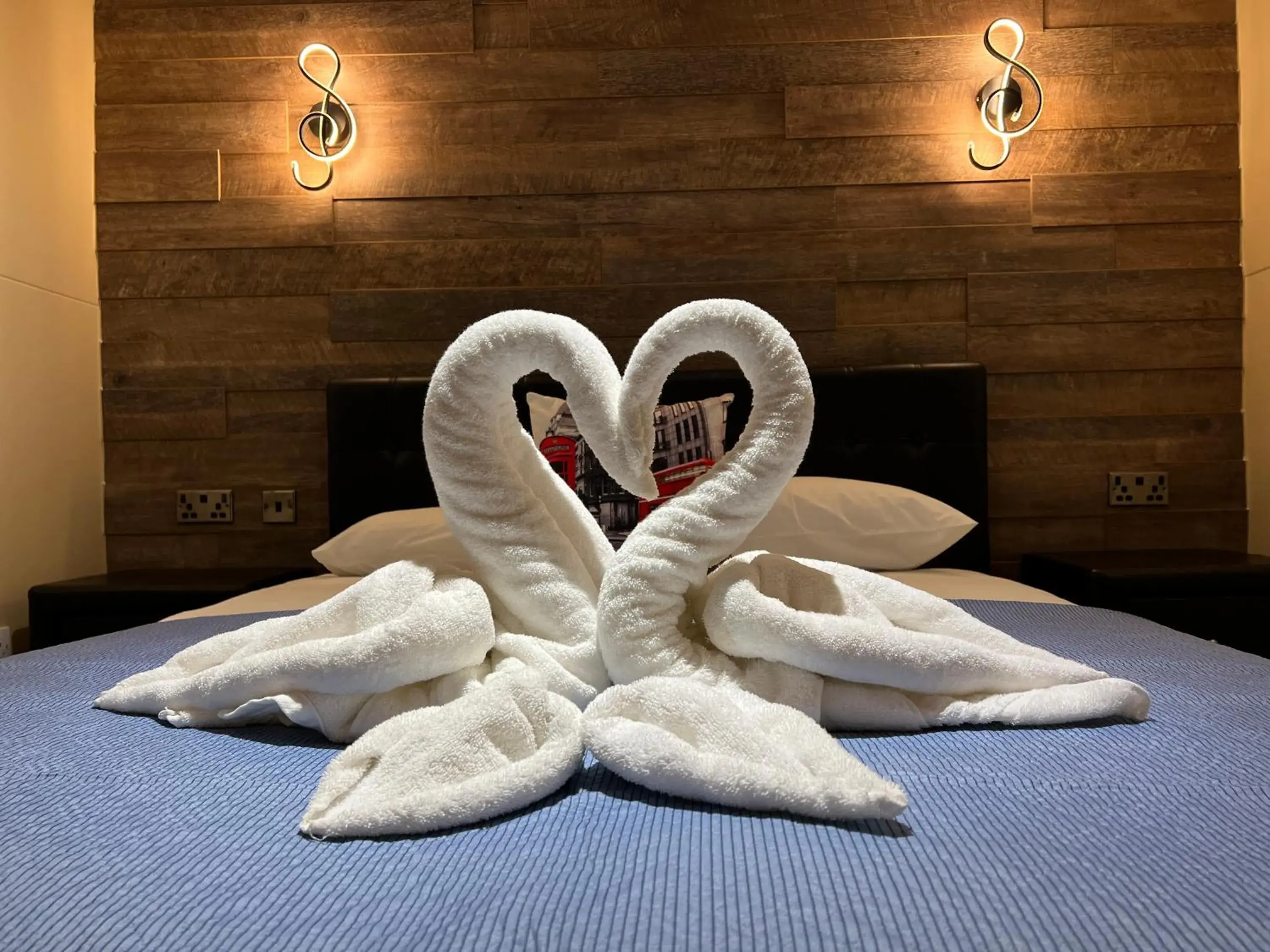 Bed in The Commongate Hotels Bed in The Commongate Hotels