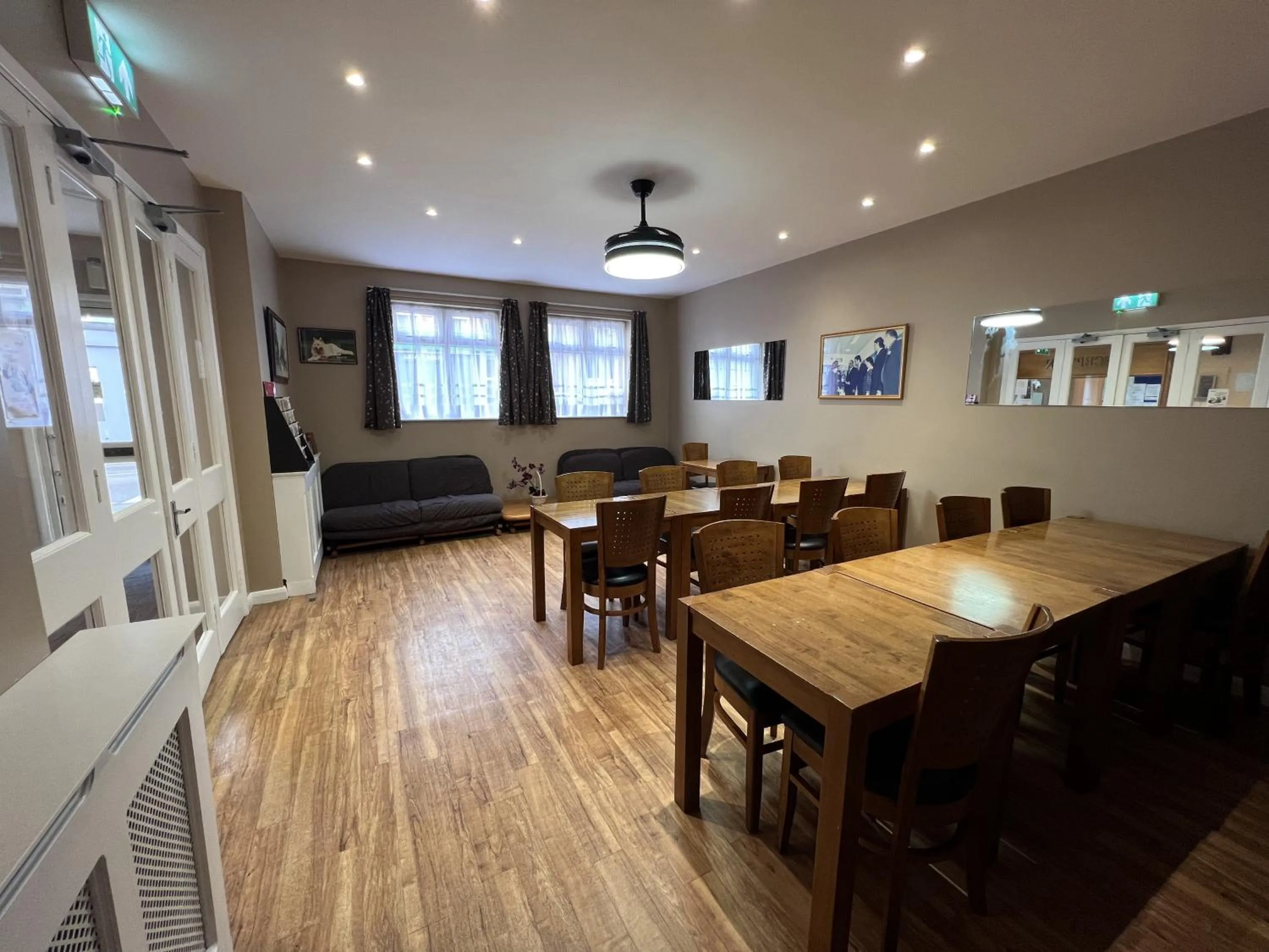 Dining area in The Commongate Hotels