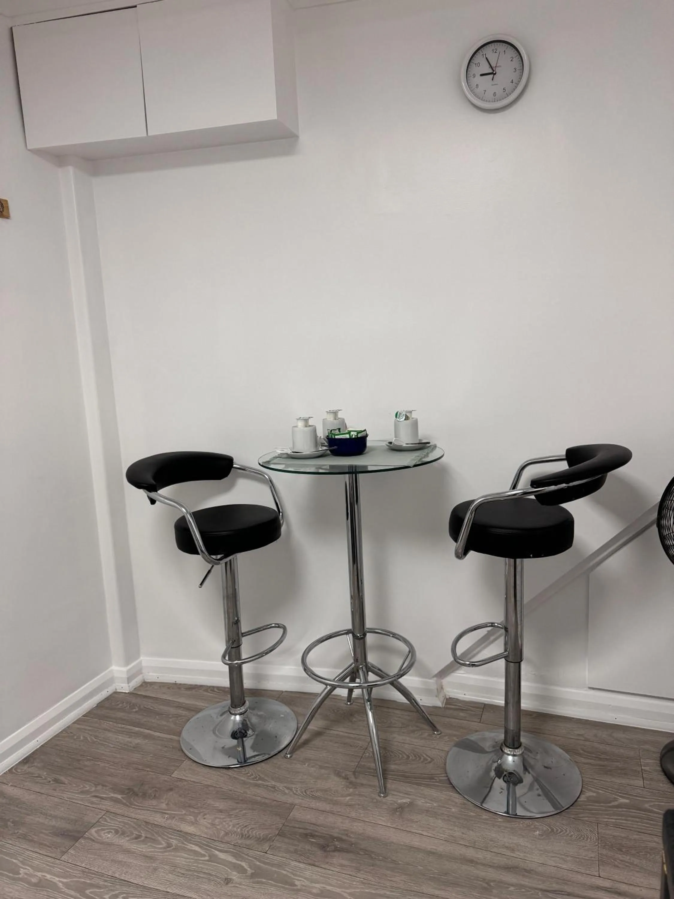 Living room in The Commongate Hotels