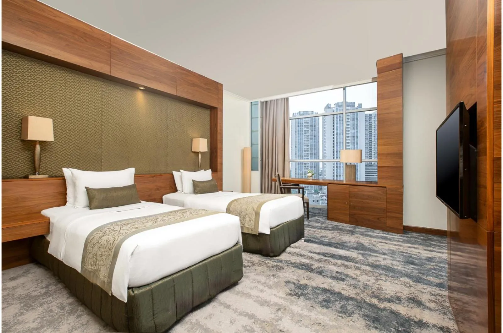 Bed in Aryaduta Medan