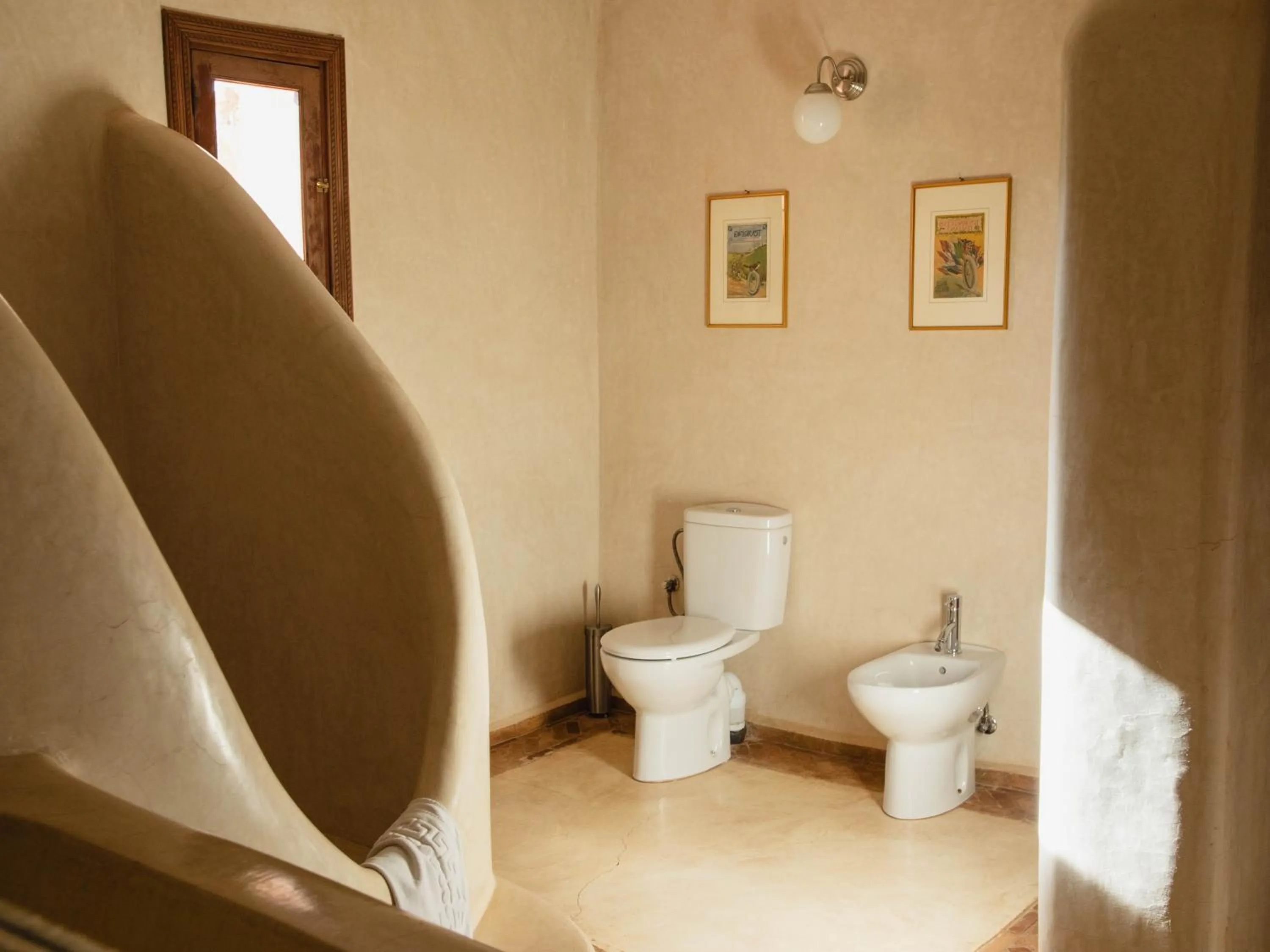 Toilet in Jnane Allia