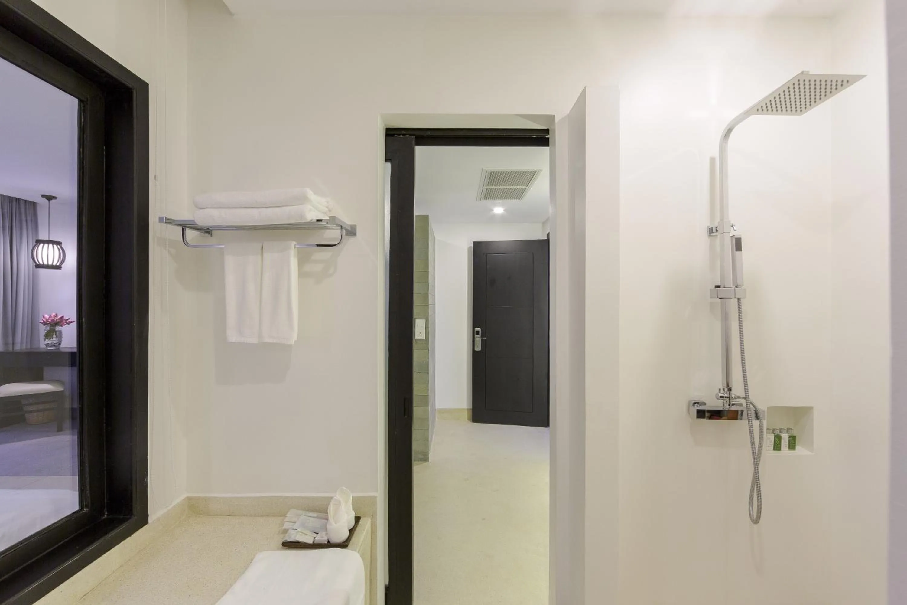 Bathroom in Aroma Angkor Boutique Hotel