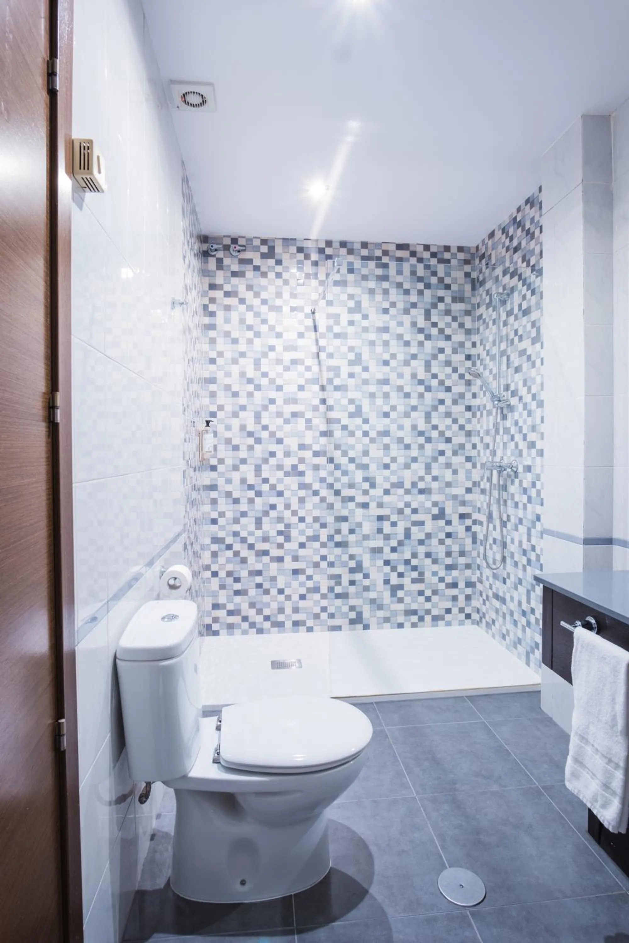 Bathroom in Alda Corcubión