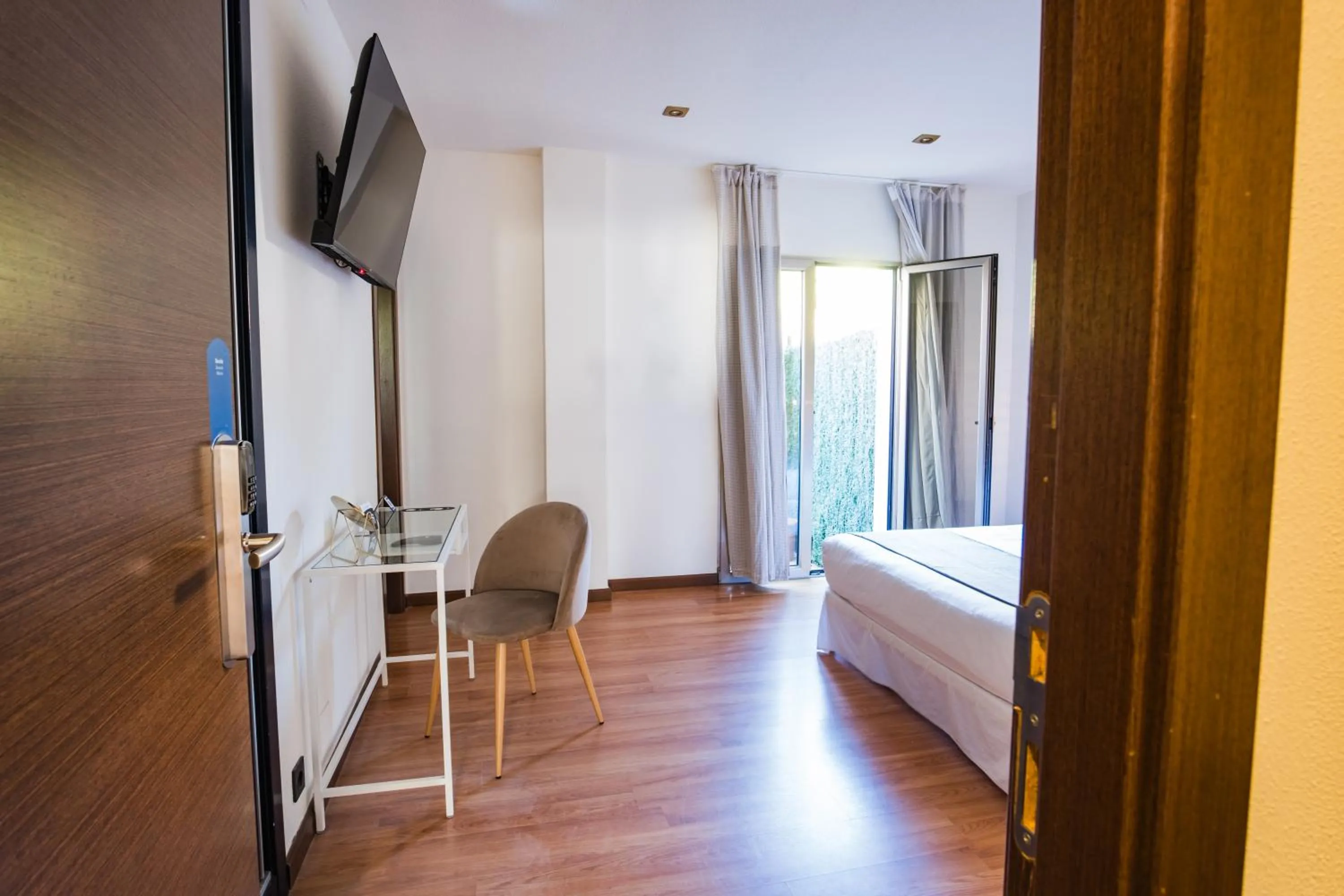 Bedroom, Bed in Alda Corcubión