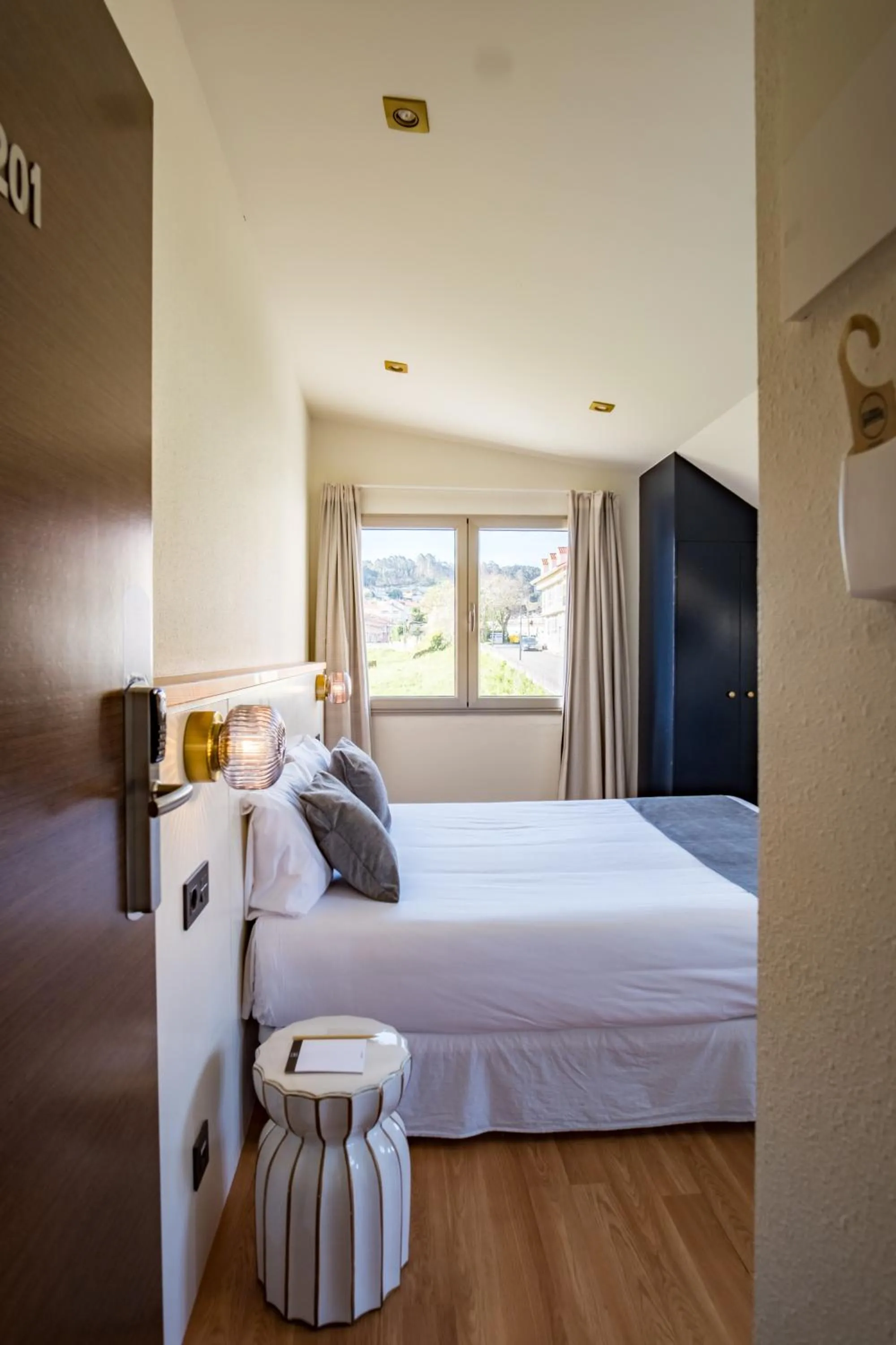 Bedroom, Bed in Alda Corcubión