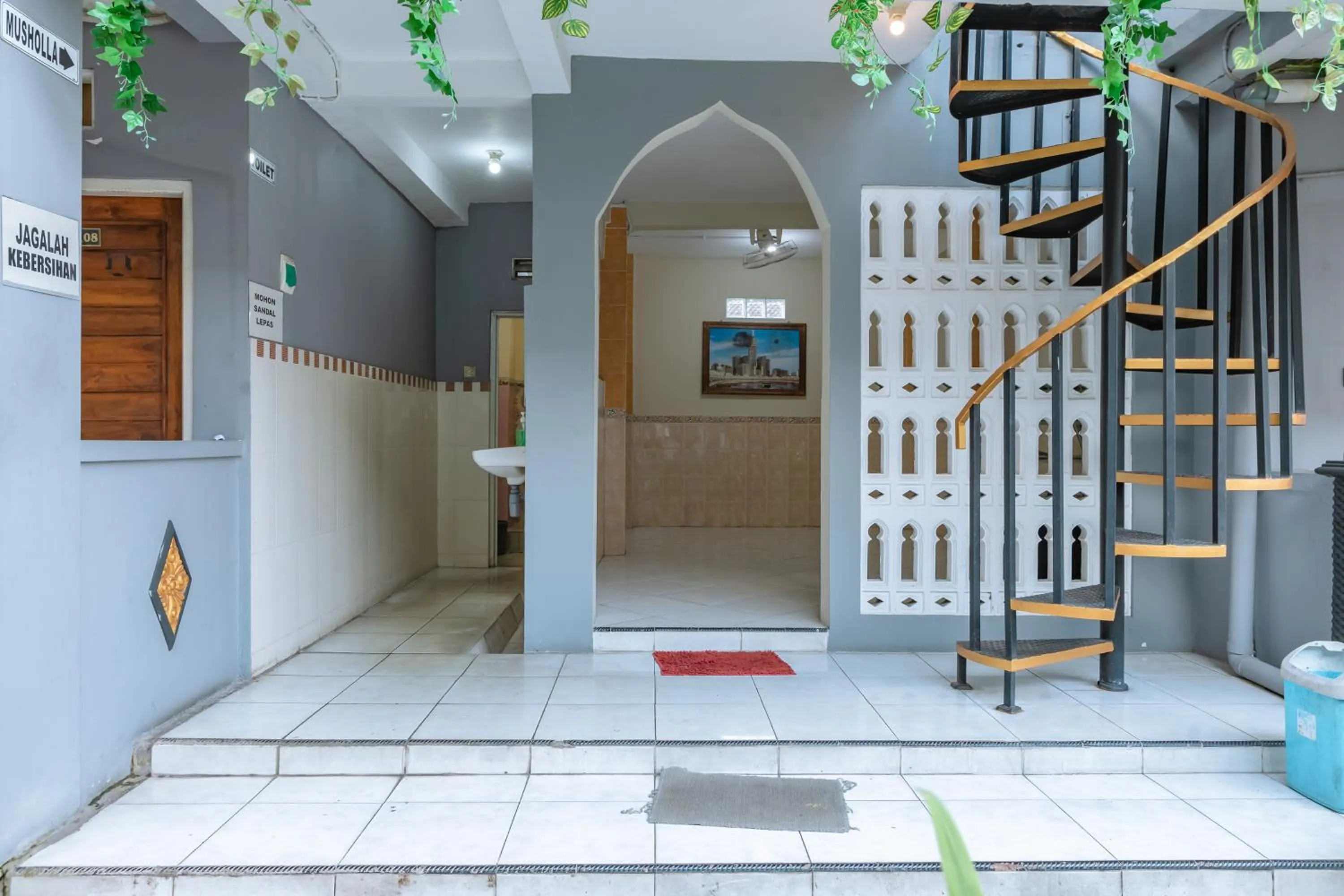 Metro Malioboro Living