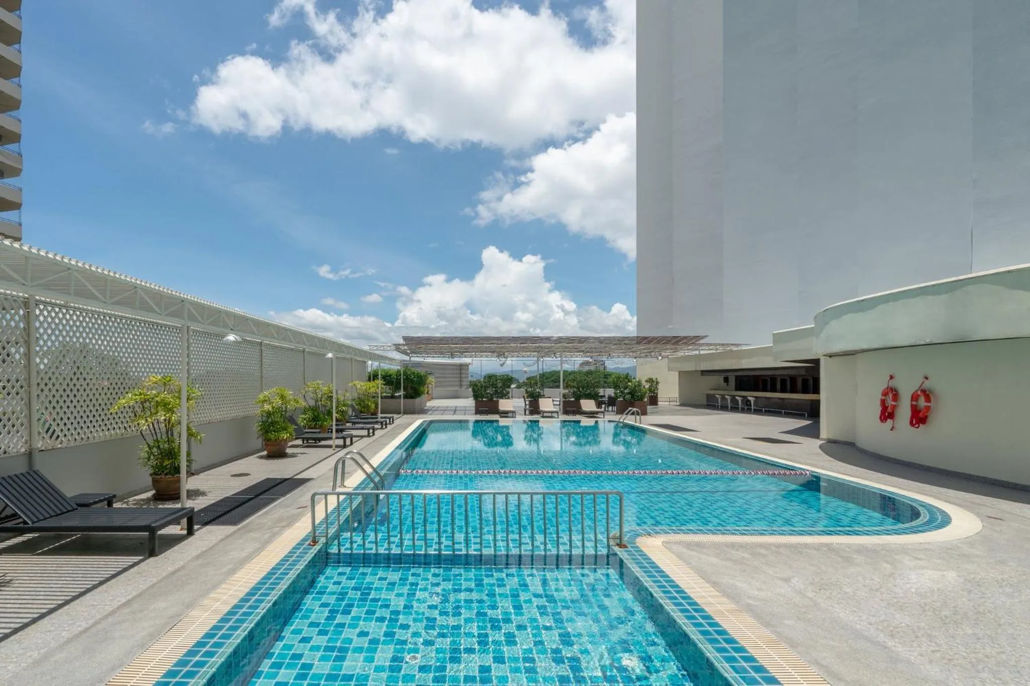 Swimming pool in Centara Riverside Hotel Chiang Mai
