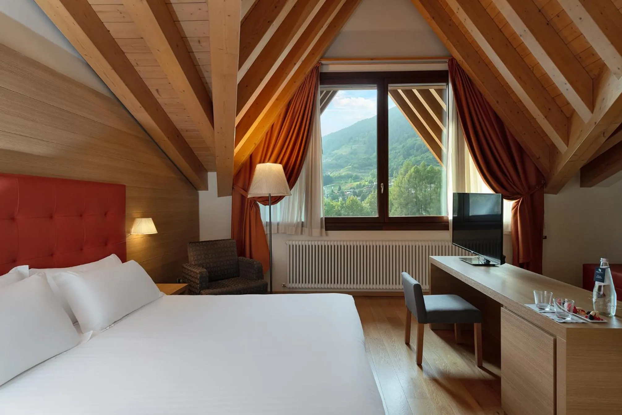 Bedroom, Bed in Blu Hotel Acquaseria