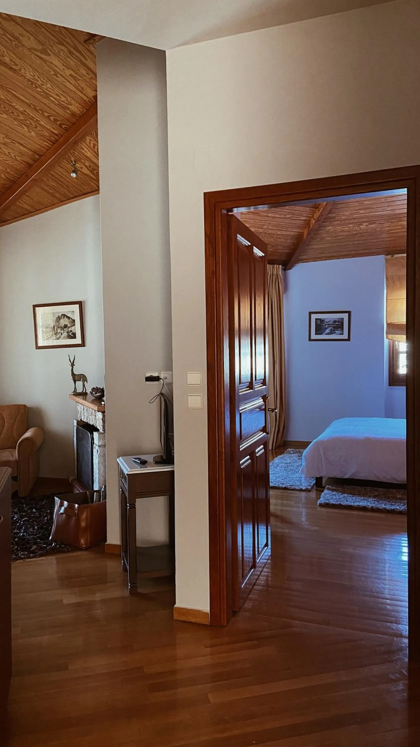 Bed in Hotel Kynaitha