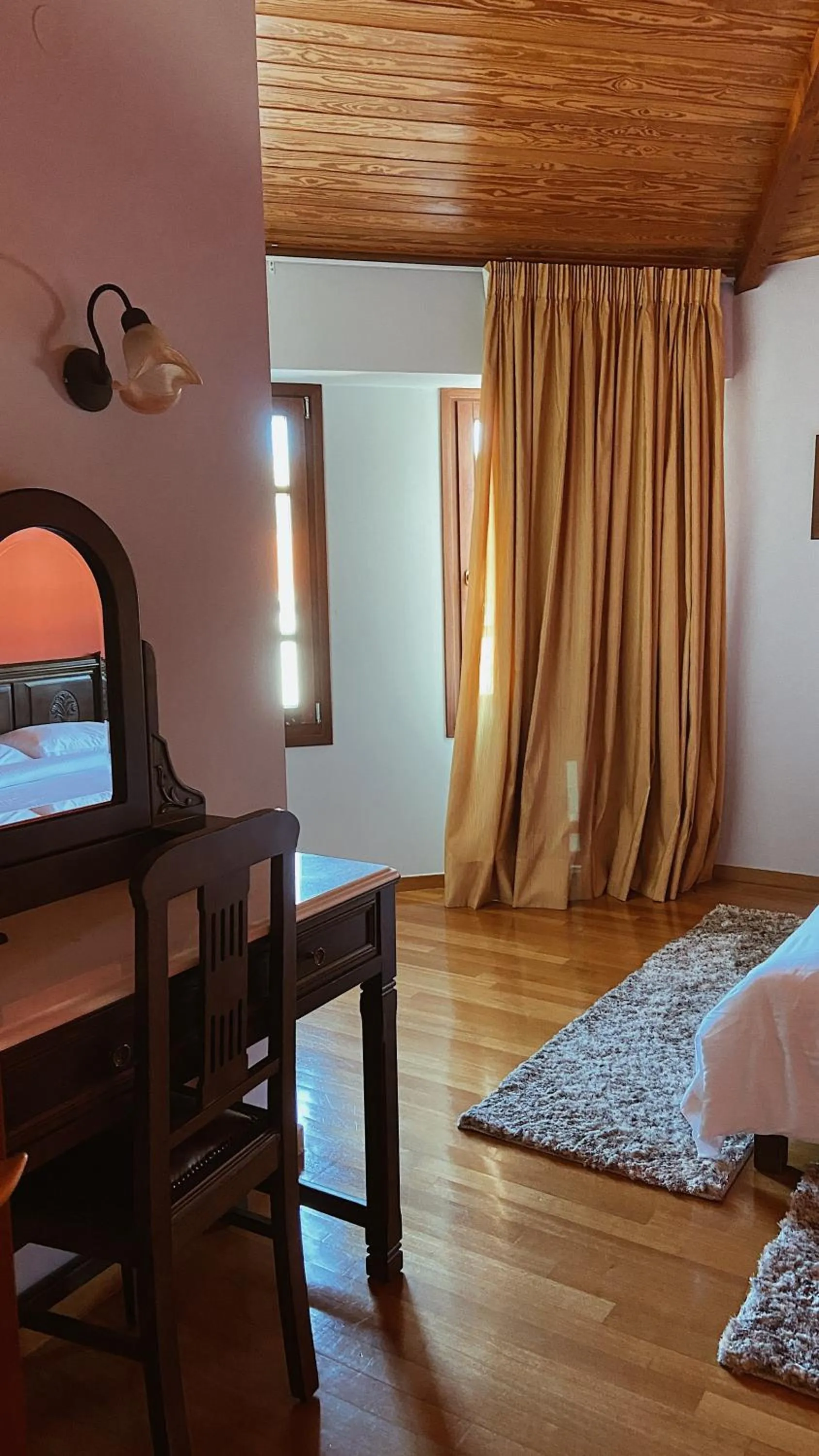 Bed in Hotel Kynaitha