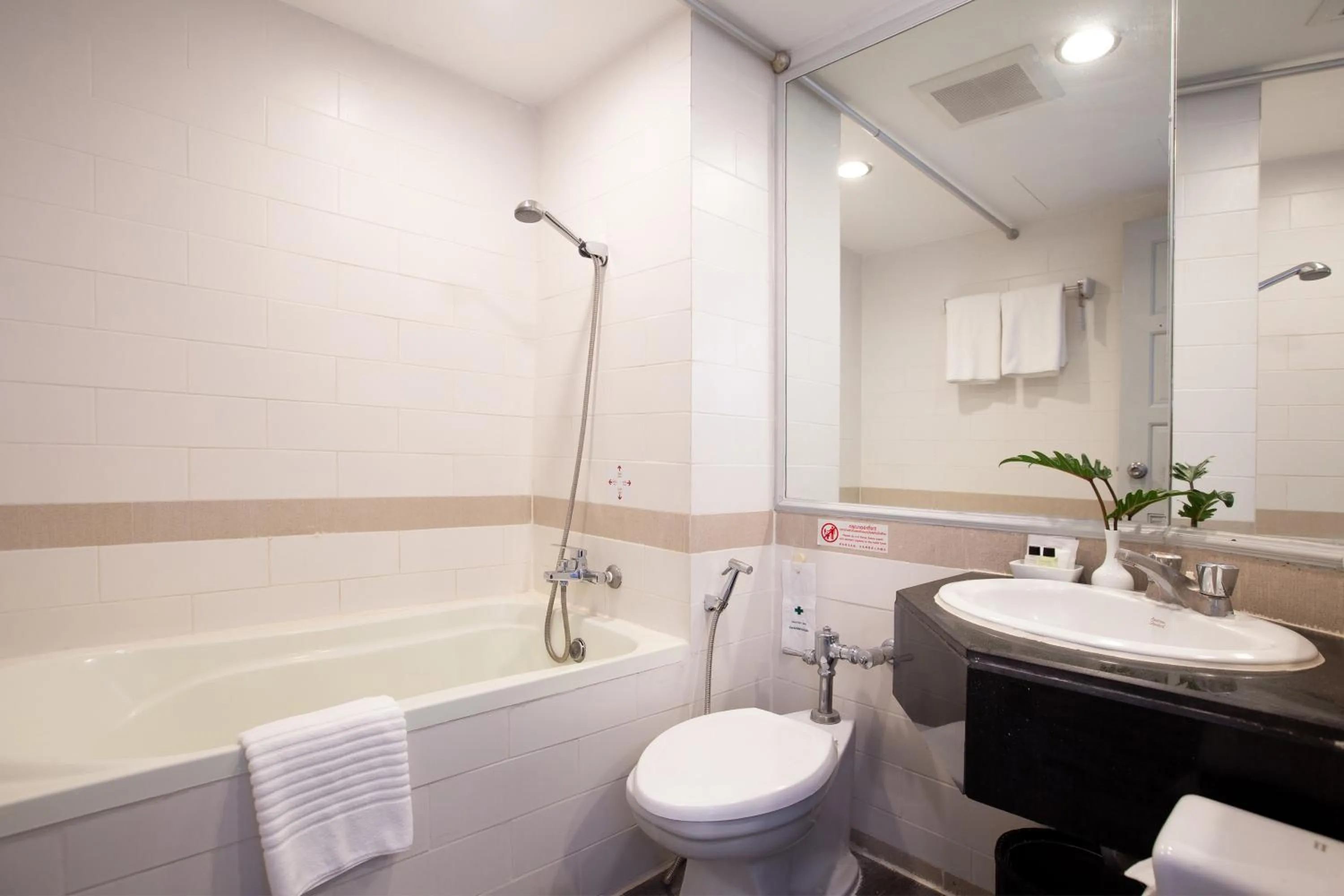 Bathroom in CH Hotel