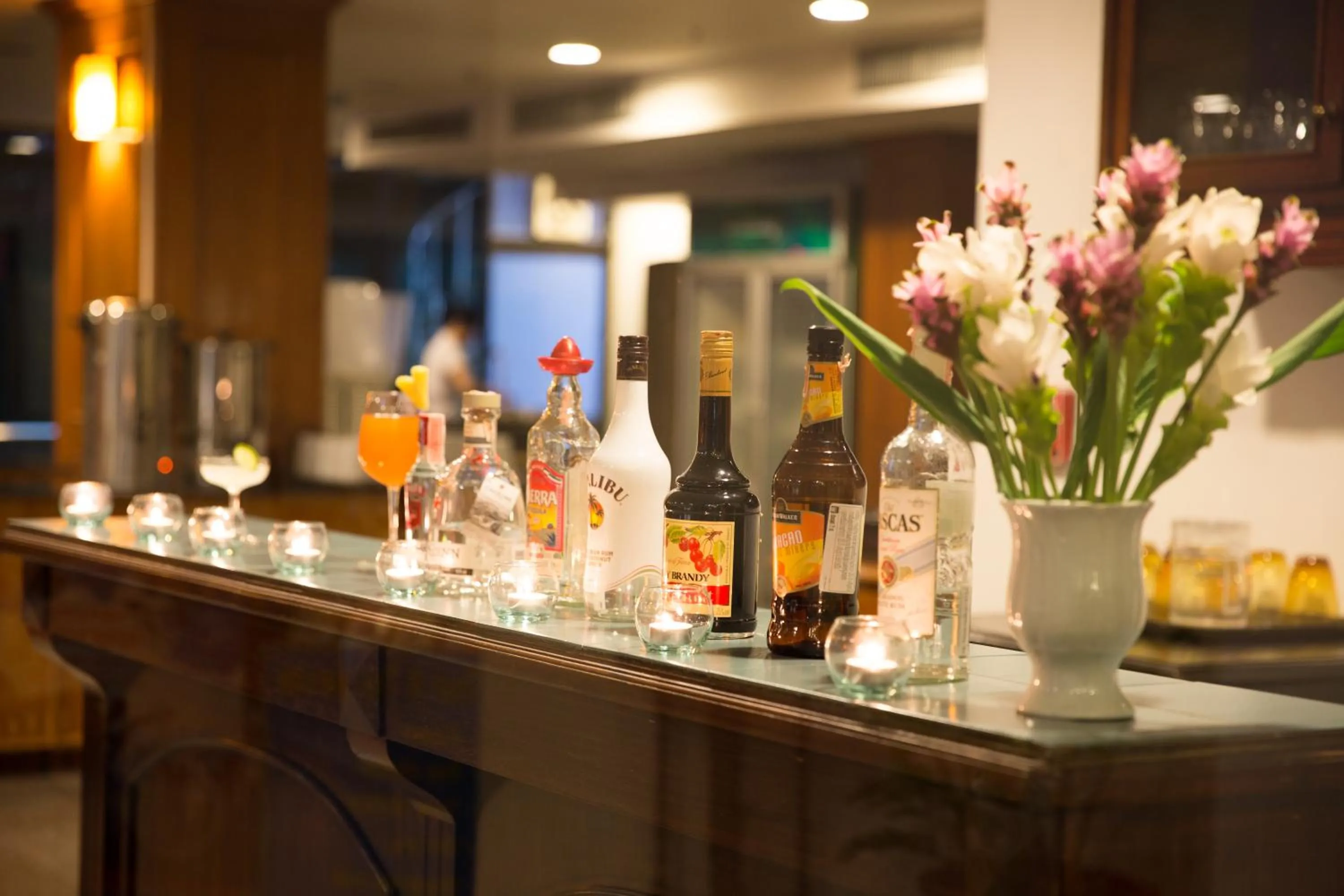 Lounge or bar in CH Hotel