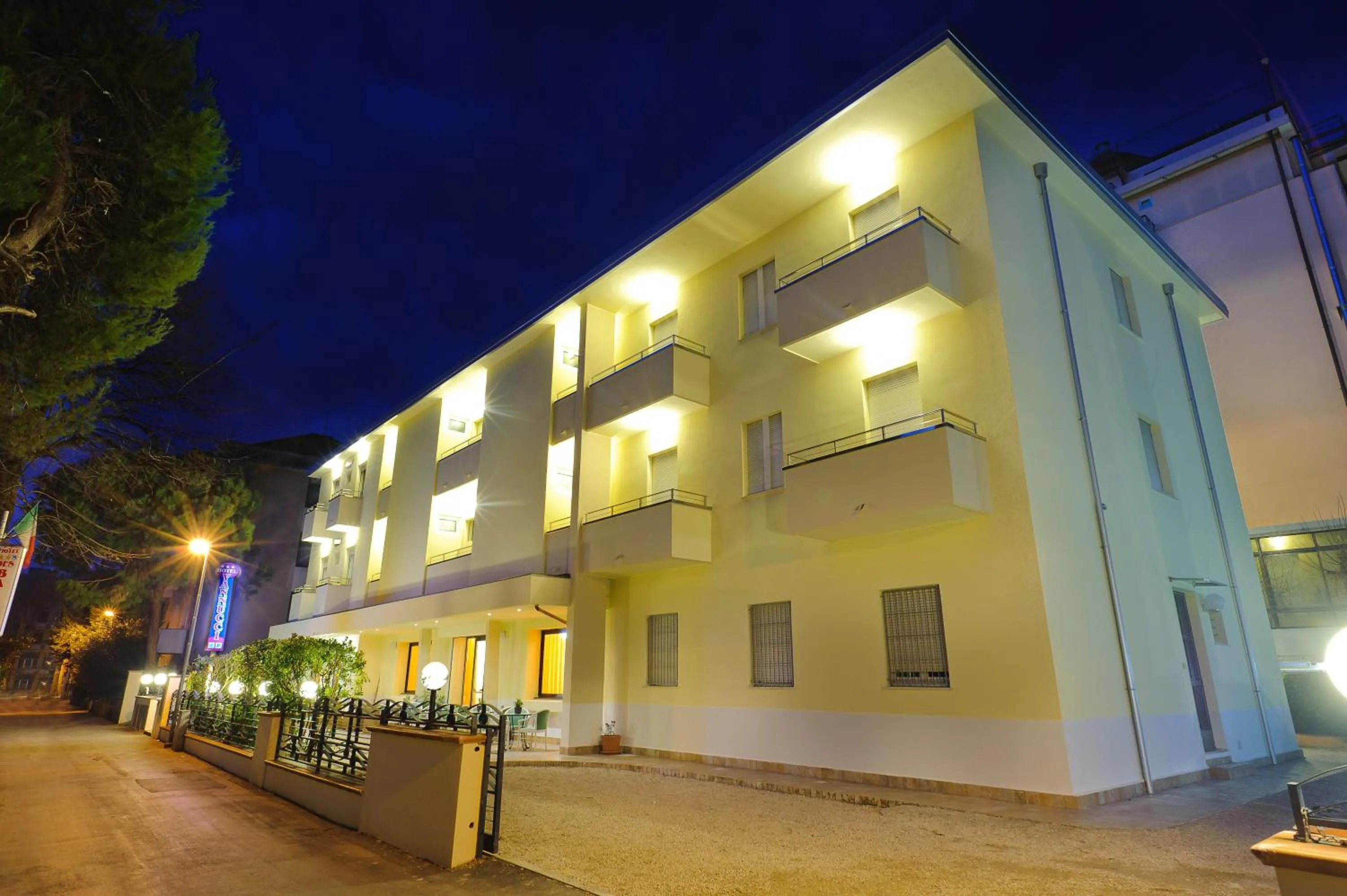 Property building in Hotel Vannucci