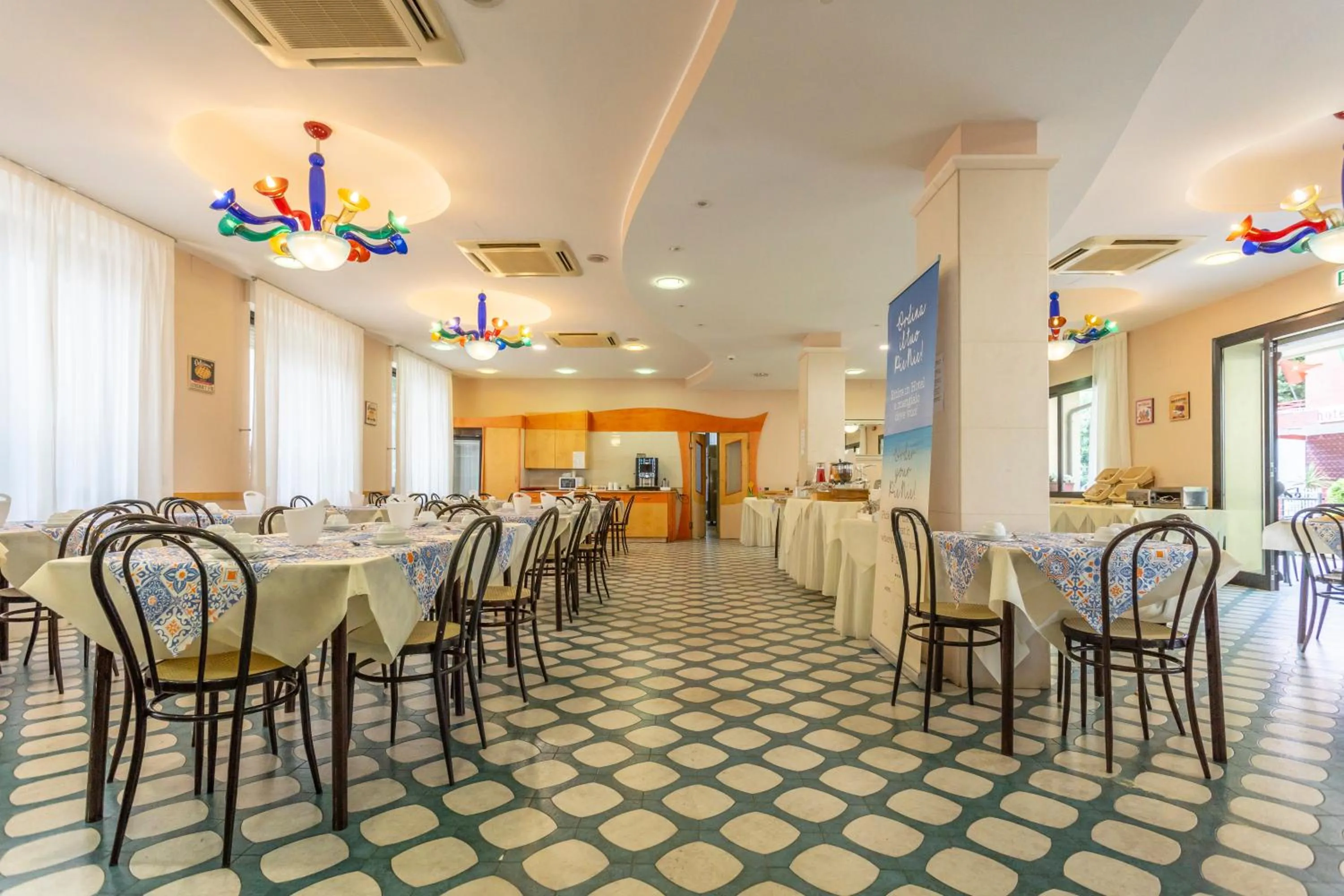 Breakfast in Hotel Vannucci