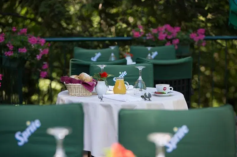 Restaurant/places to eat in Hotel Tomislavov Dom Restaurant/places to eat in Hotel Tomislavov Dom